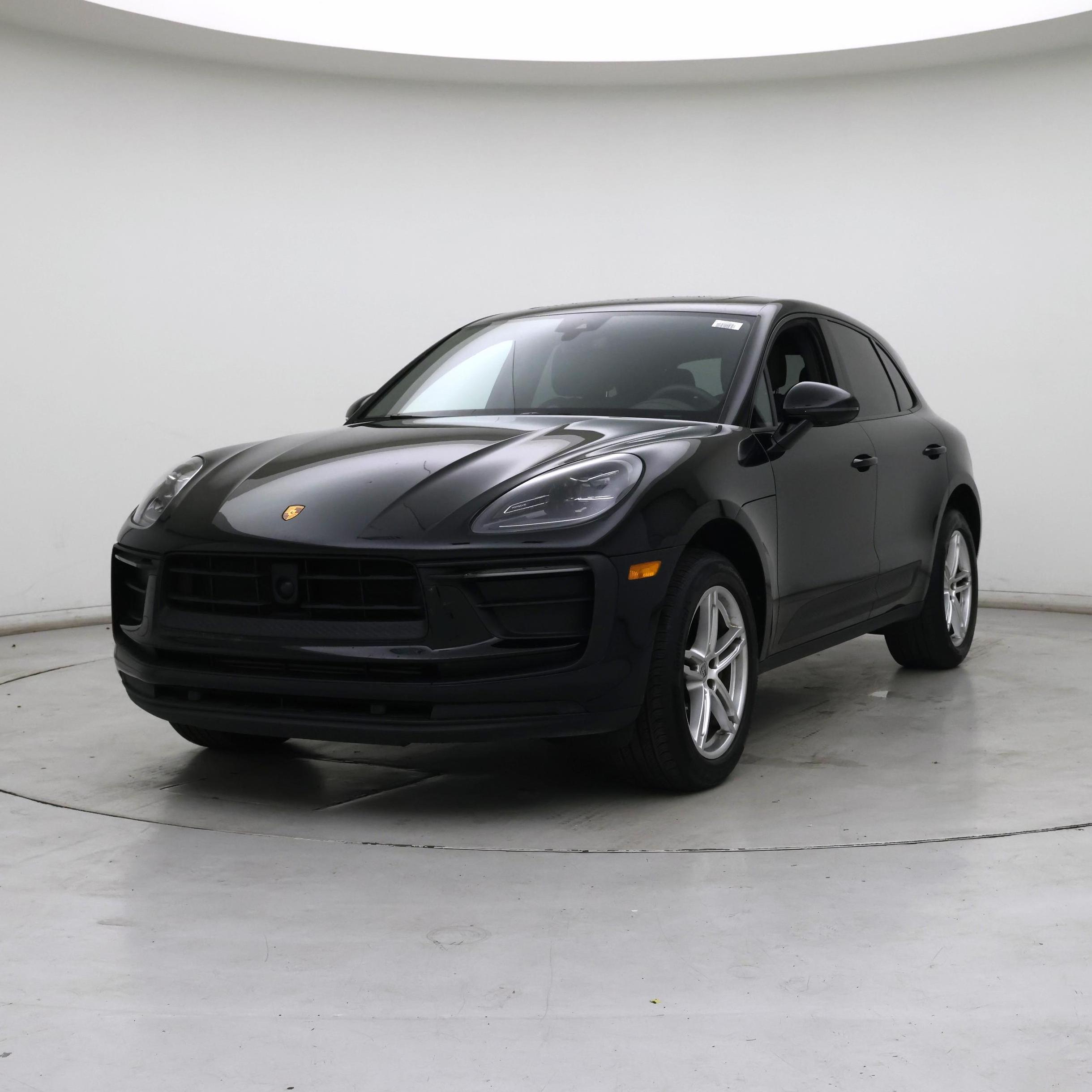Thumbnail: 2023 Porsche Macan - 4