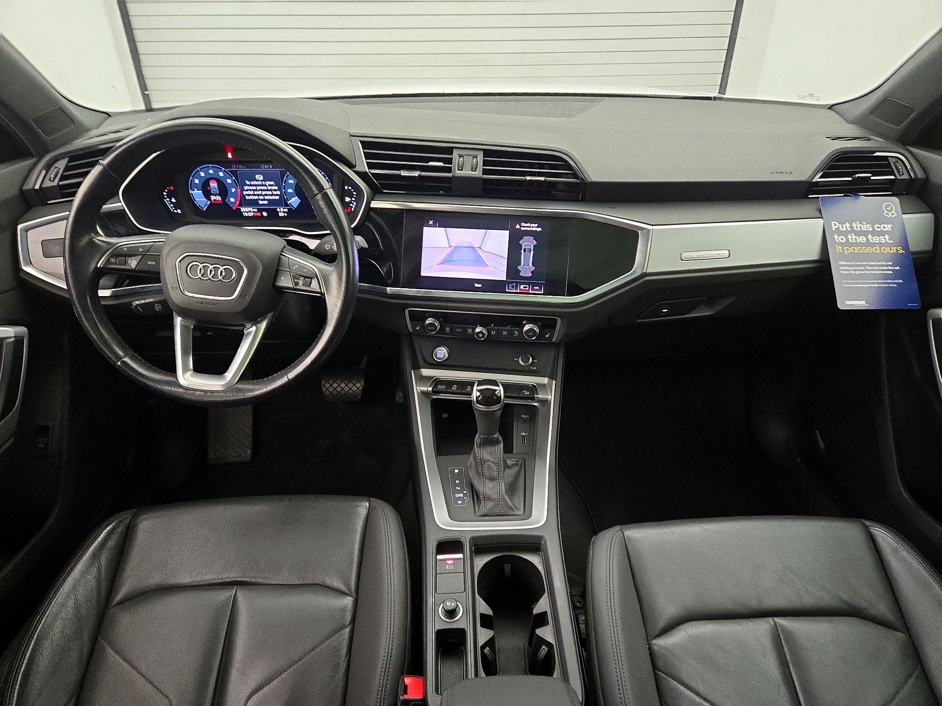 Thumbnail: 2020 Audi Q3 - 9