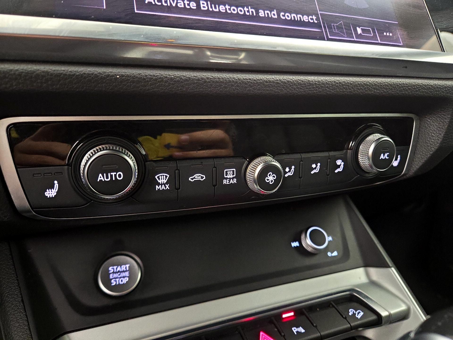 Thumbnail: 2020 Audi Q3 - 16