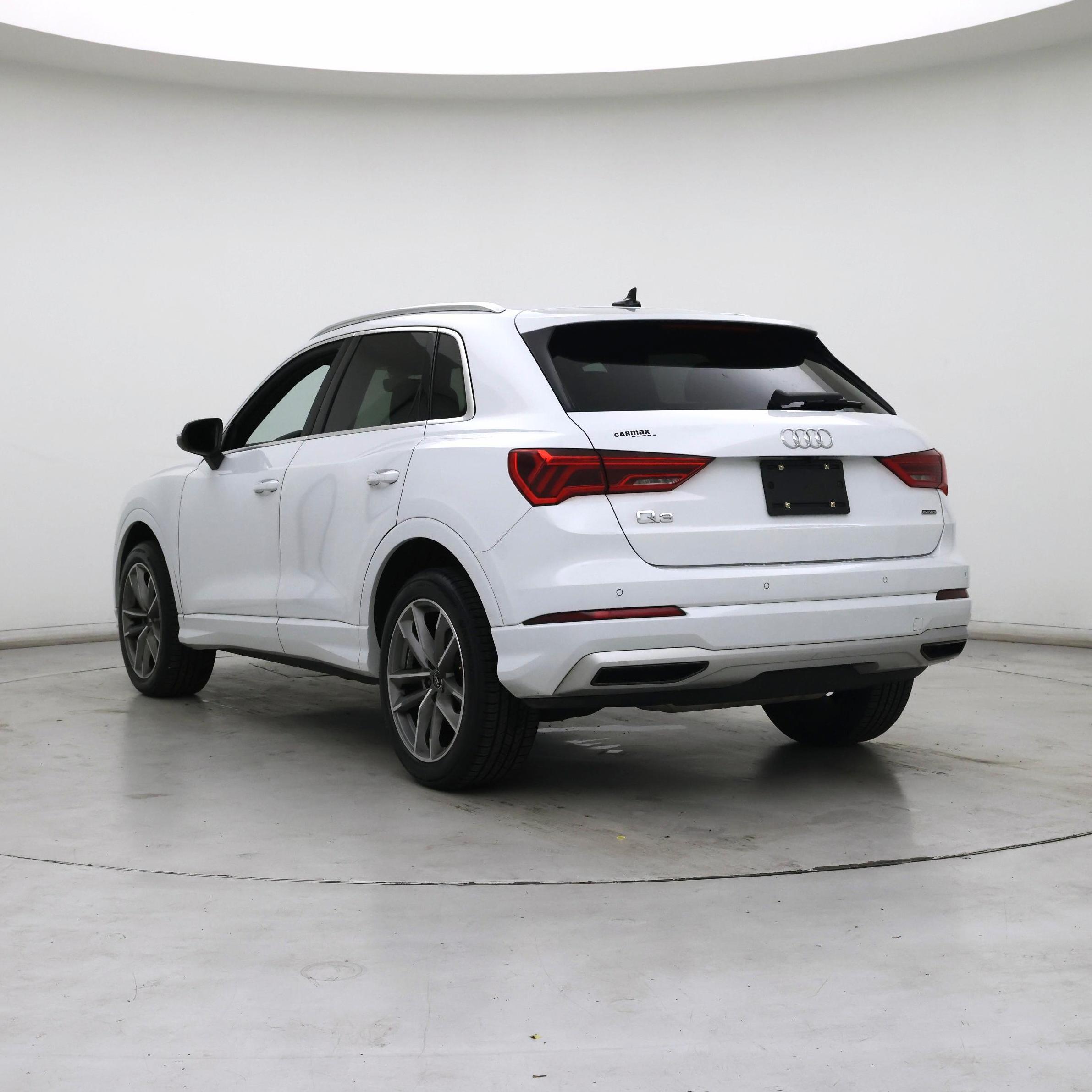 Thumbnail: 2020 Audi Q3 - 2