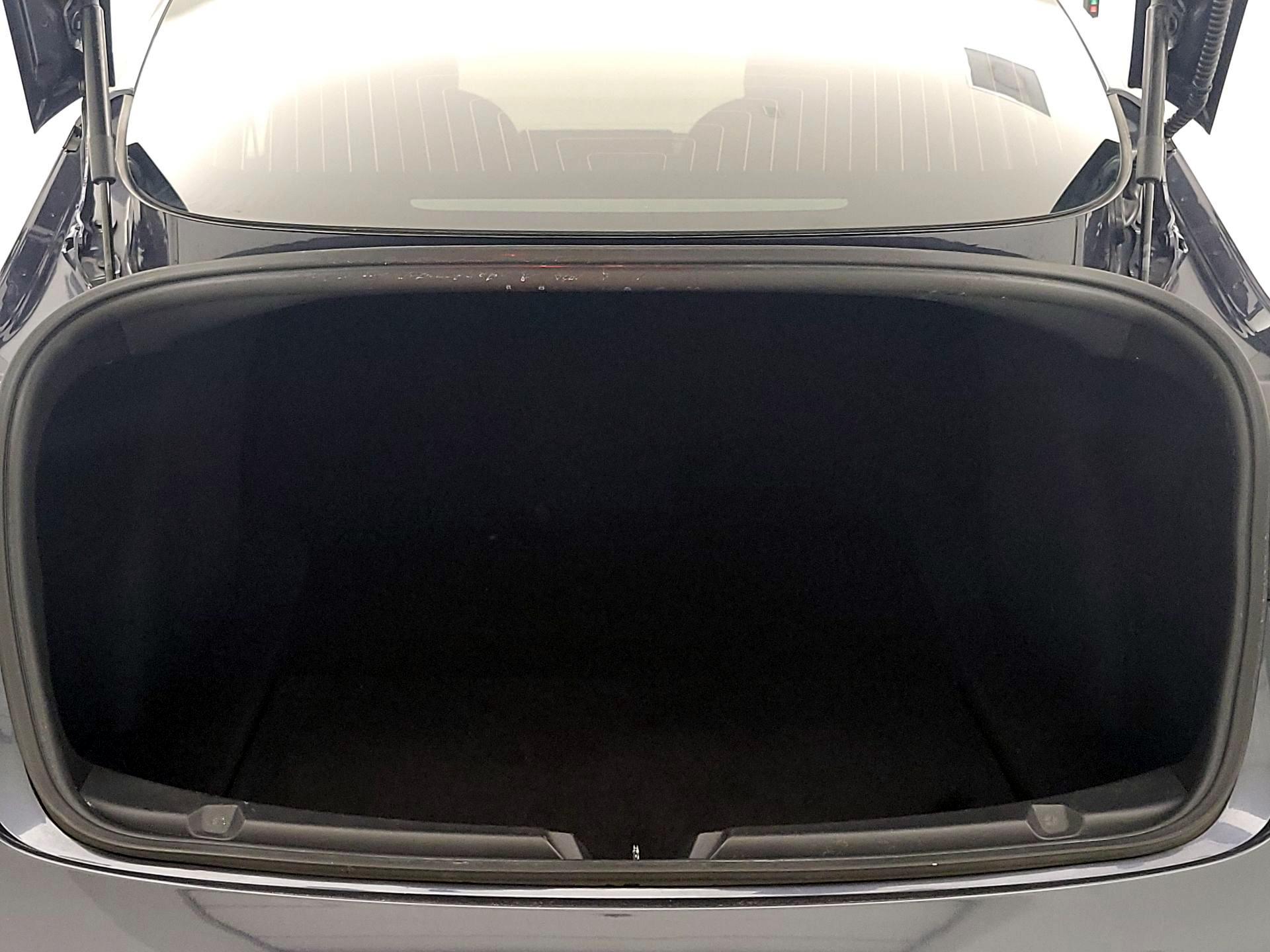 Thumbnail: 2020 Tesla Model 3 - 20