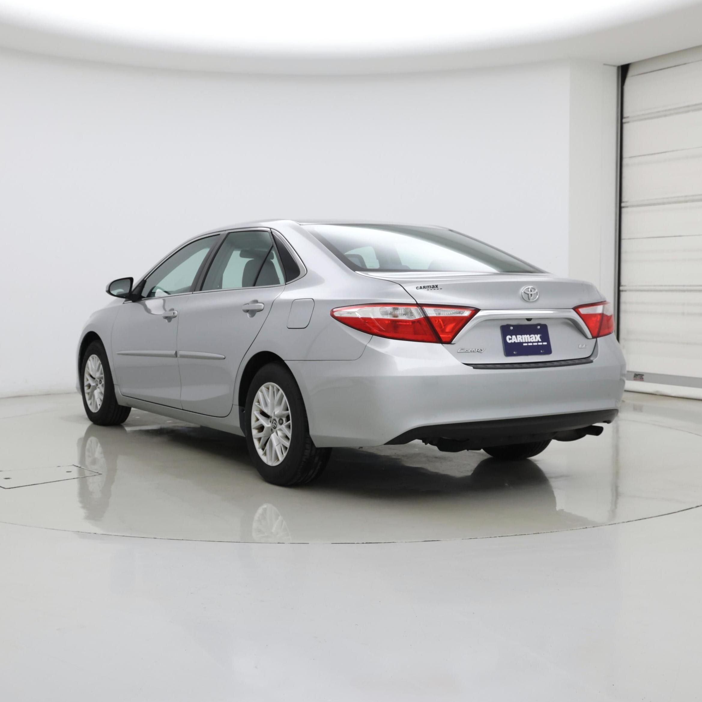 Thumbnail: 2016 Toyota Camry - 2