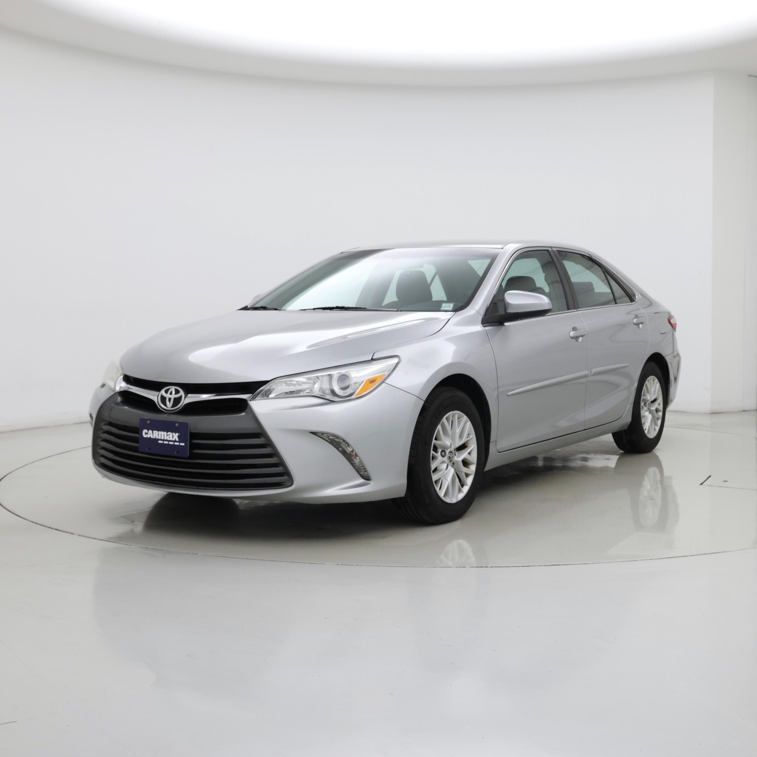 Thumbnail: 2016 Toyota Camry - 4