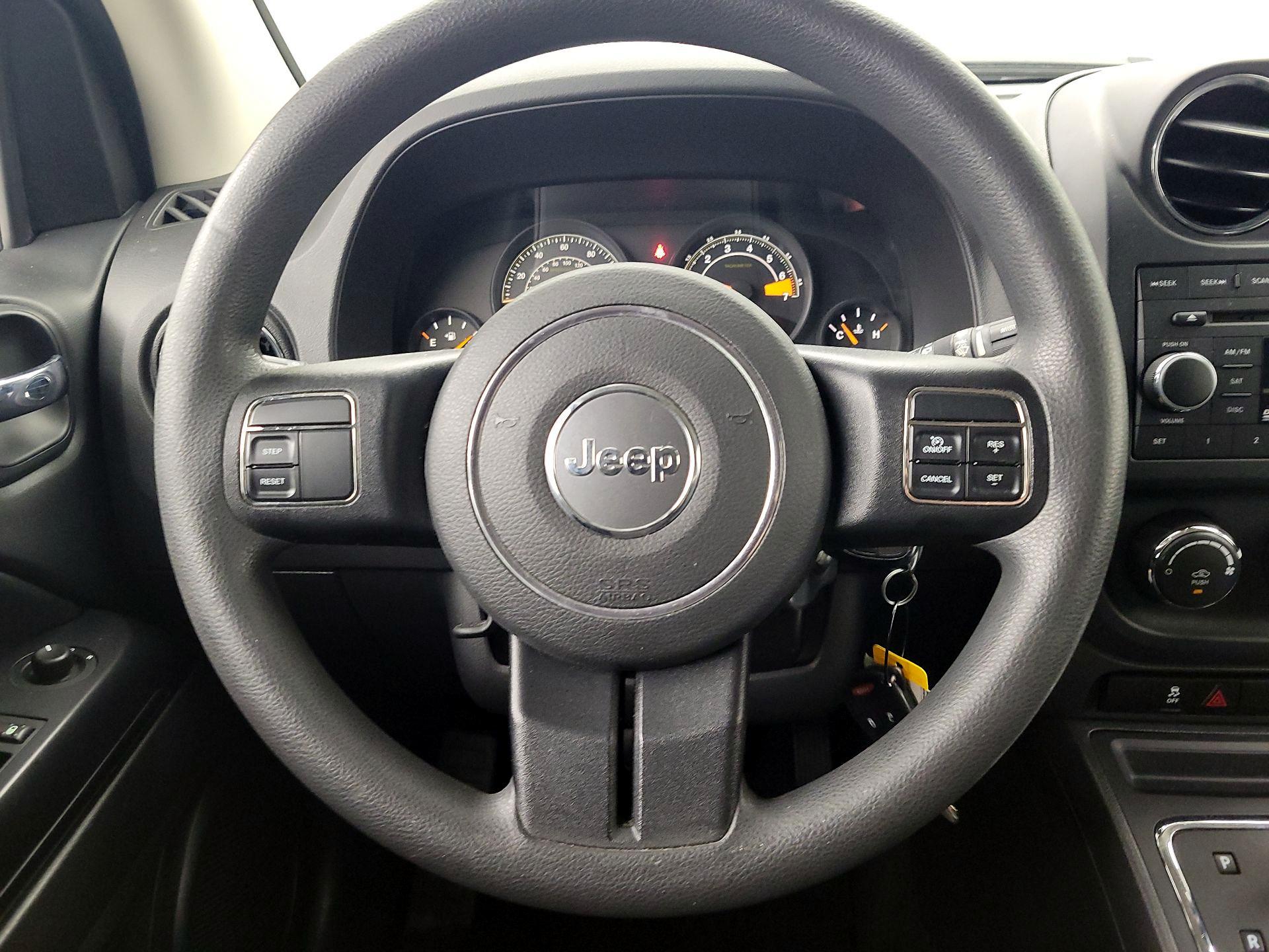 Thumbnail: 2014 Jeep Compass - 10