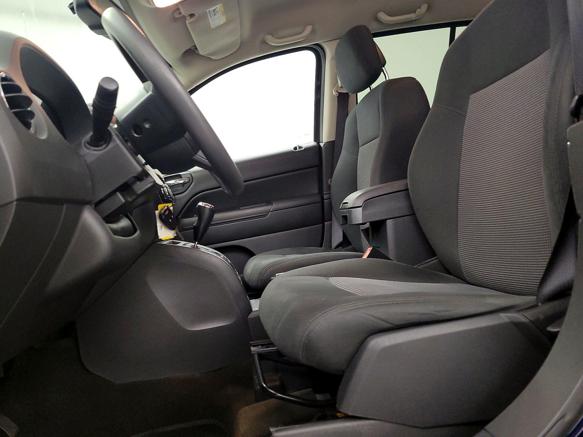 Thumbnail: 2014 Jeep Compass - 11