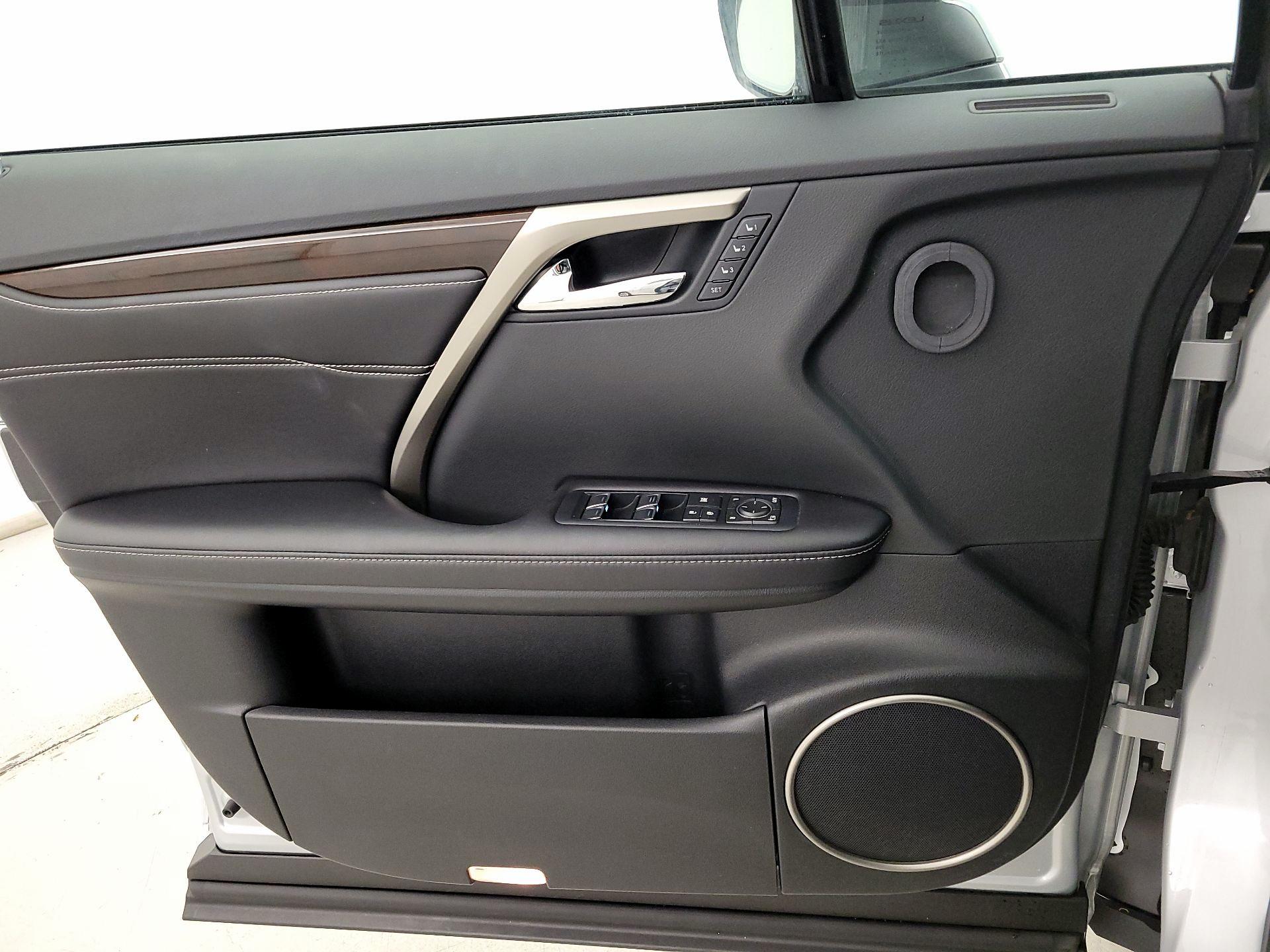 Thumbnail: 2016 Lexus RX - 12