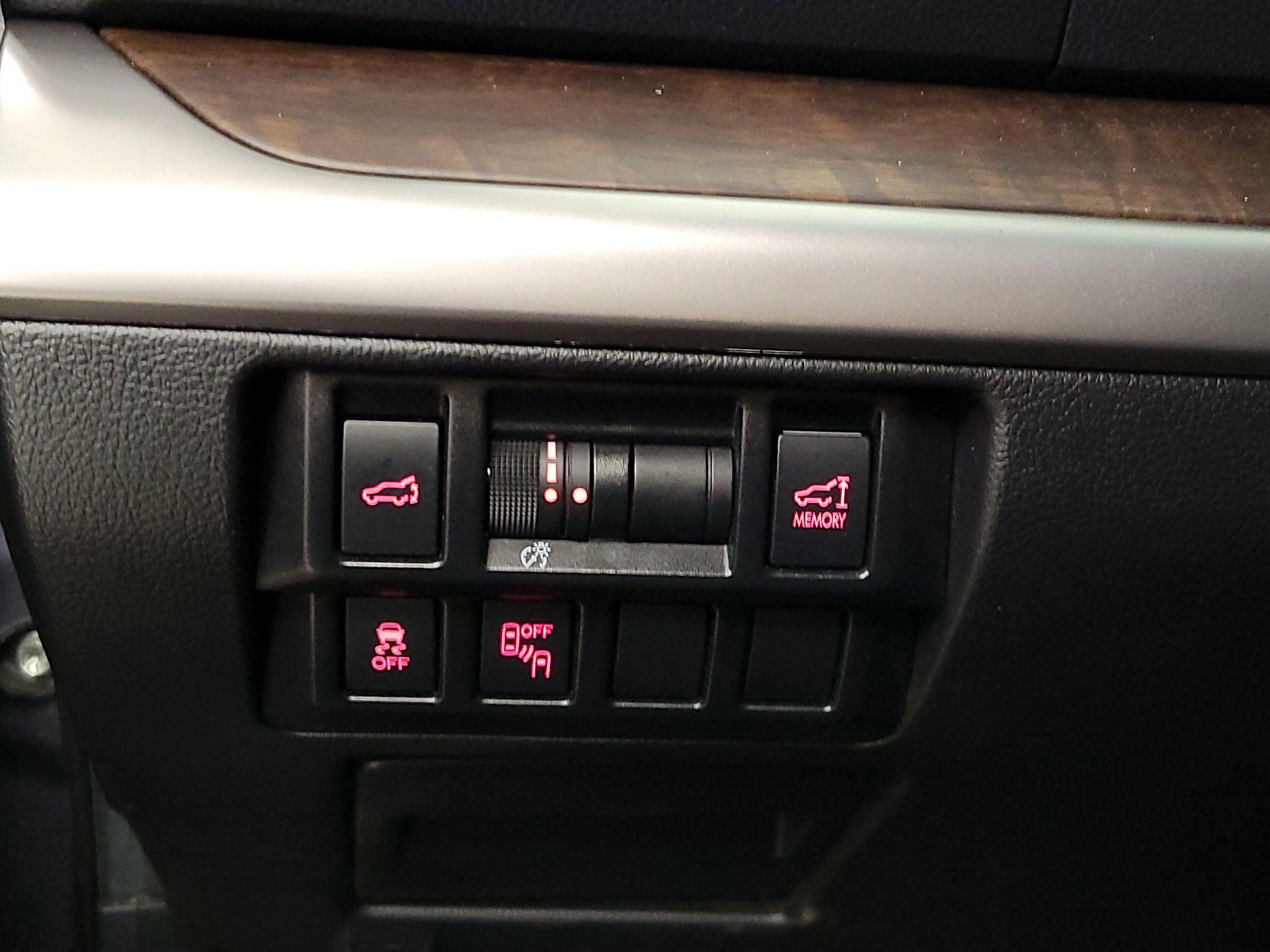 Thumbnail: 2016 Subaru Outback - 13