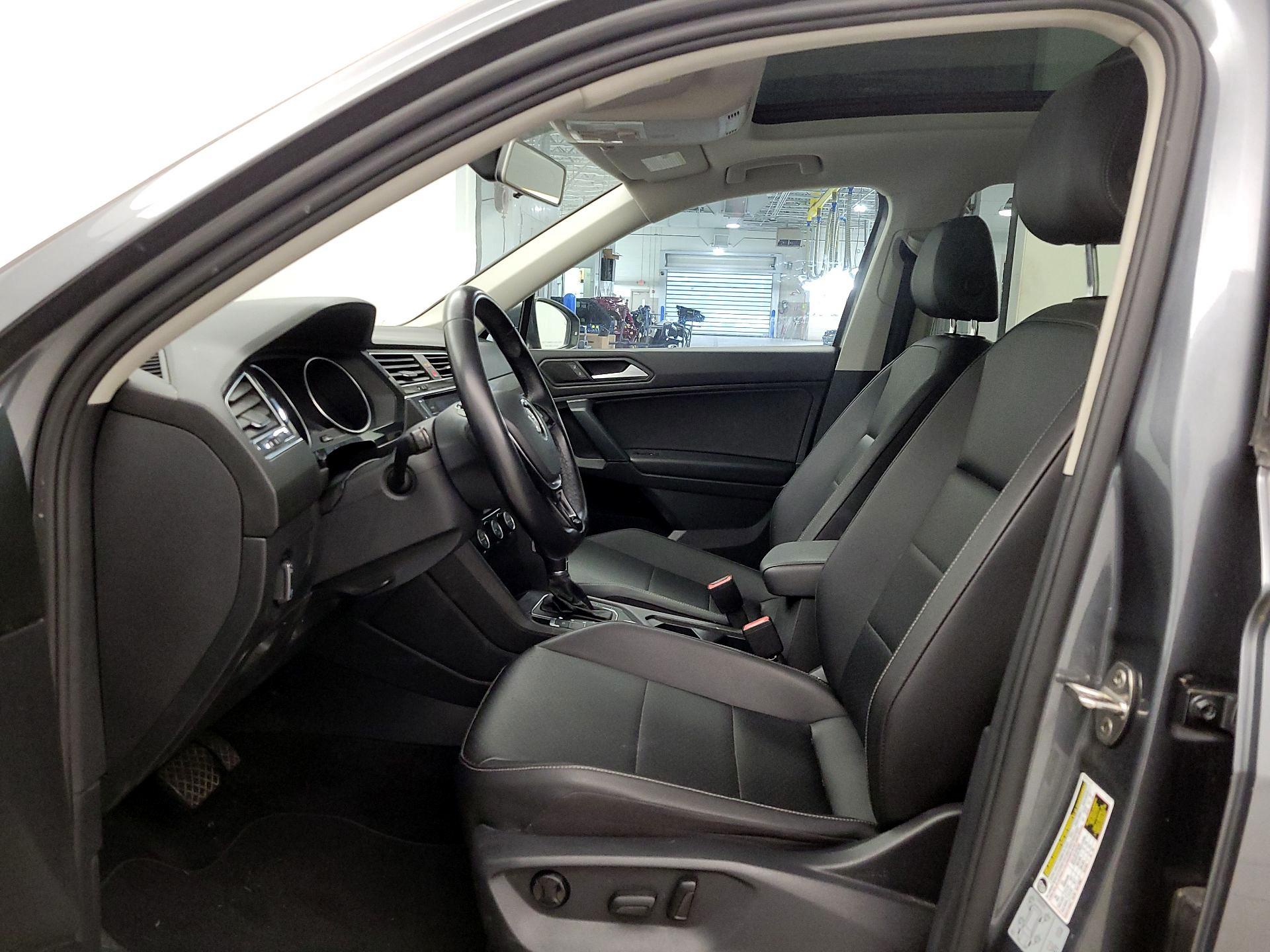 Thumbnail: 2019 Volkswagen Tiguan - 11