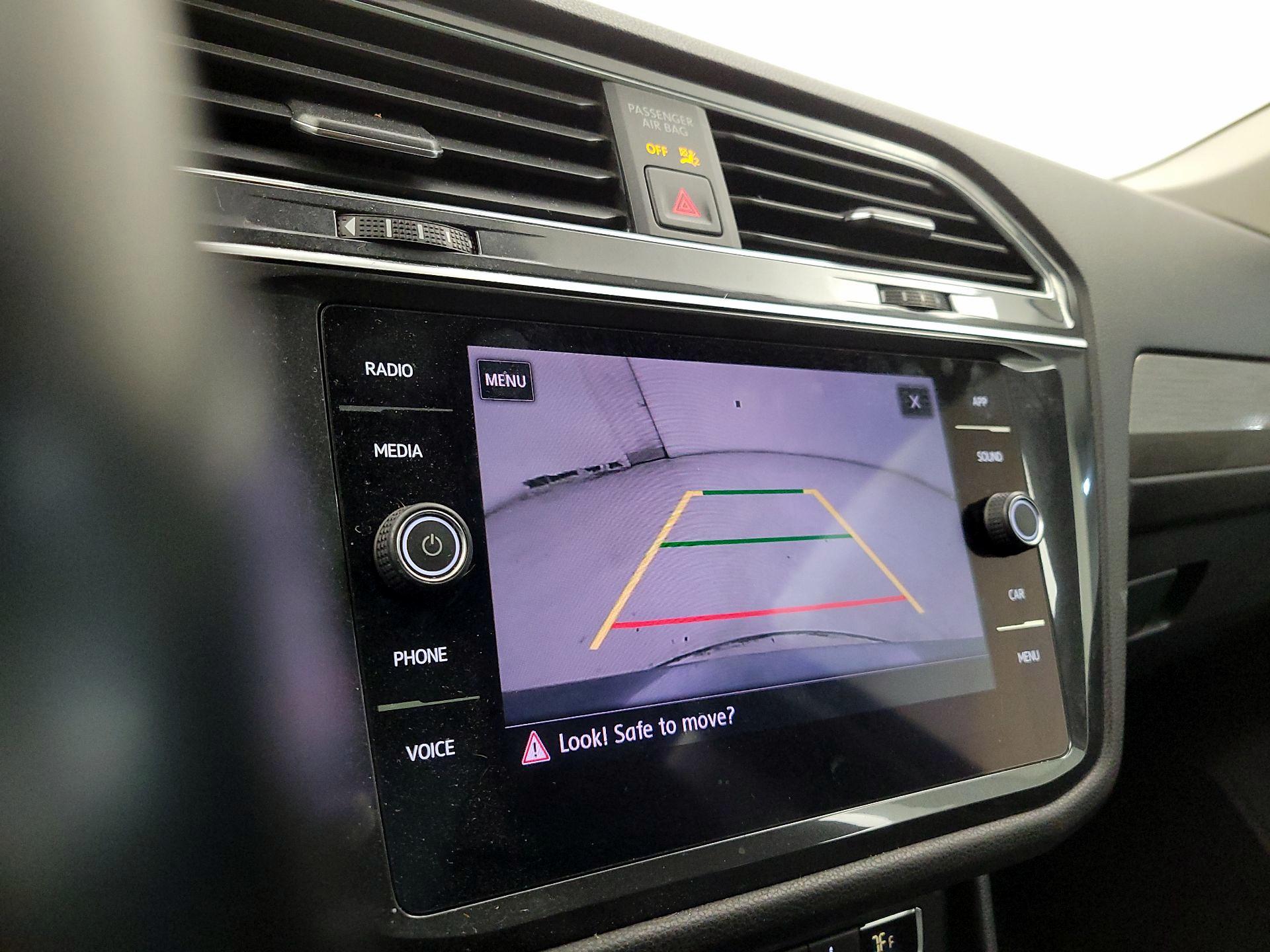 Thumbnail: 2019 Volkswagen Tiguan - 14