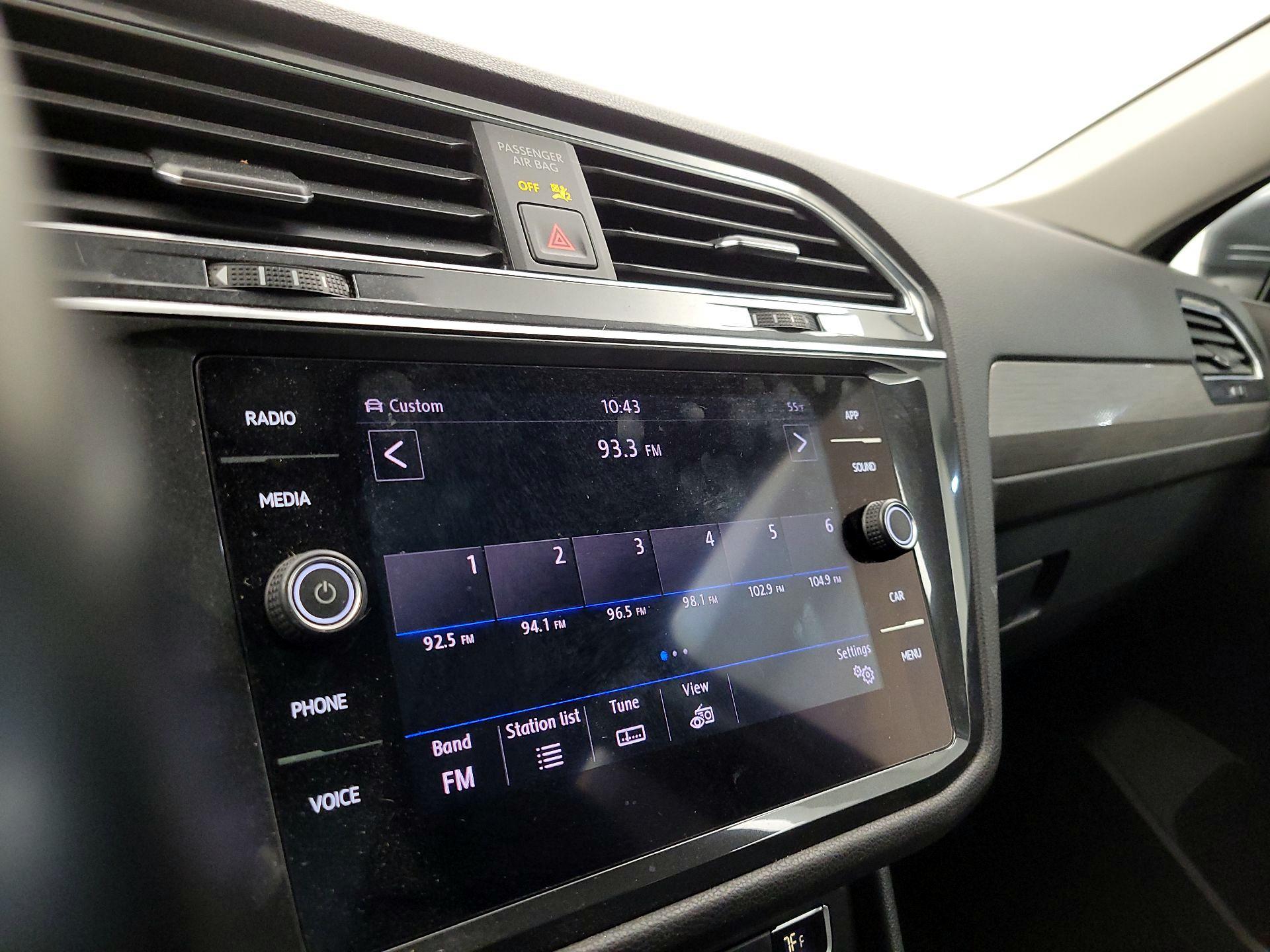 Thumbnail: 2019 Volkswagen Tiguan - 15