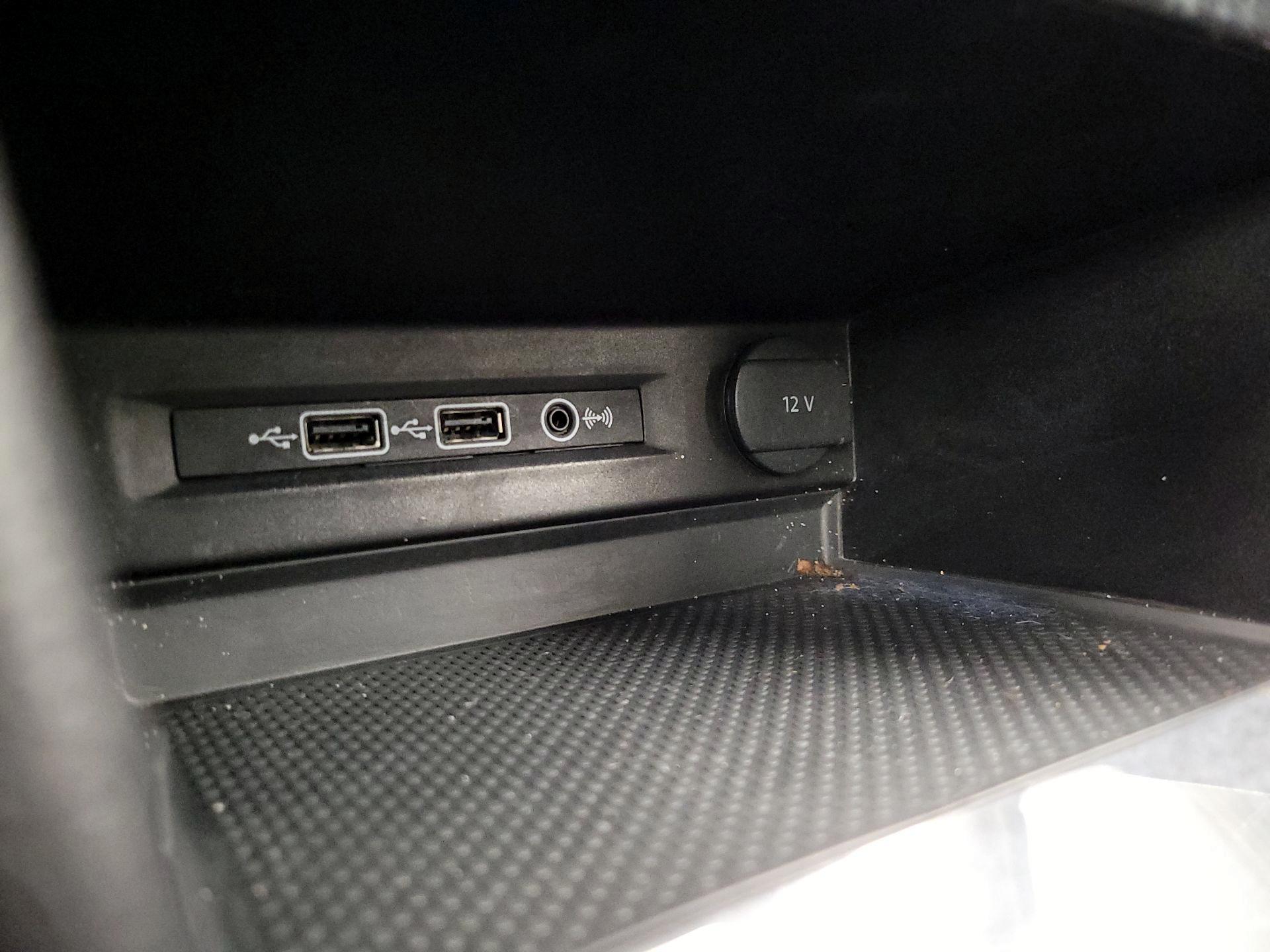 Thumbnail: 2019 Volkswagen Tiguan - 18