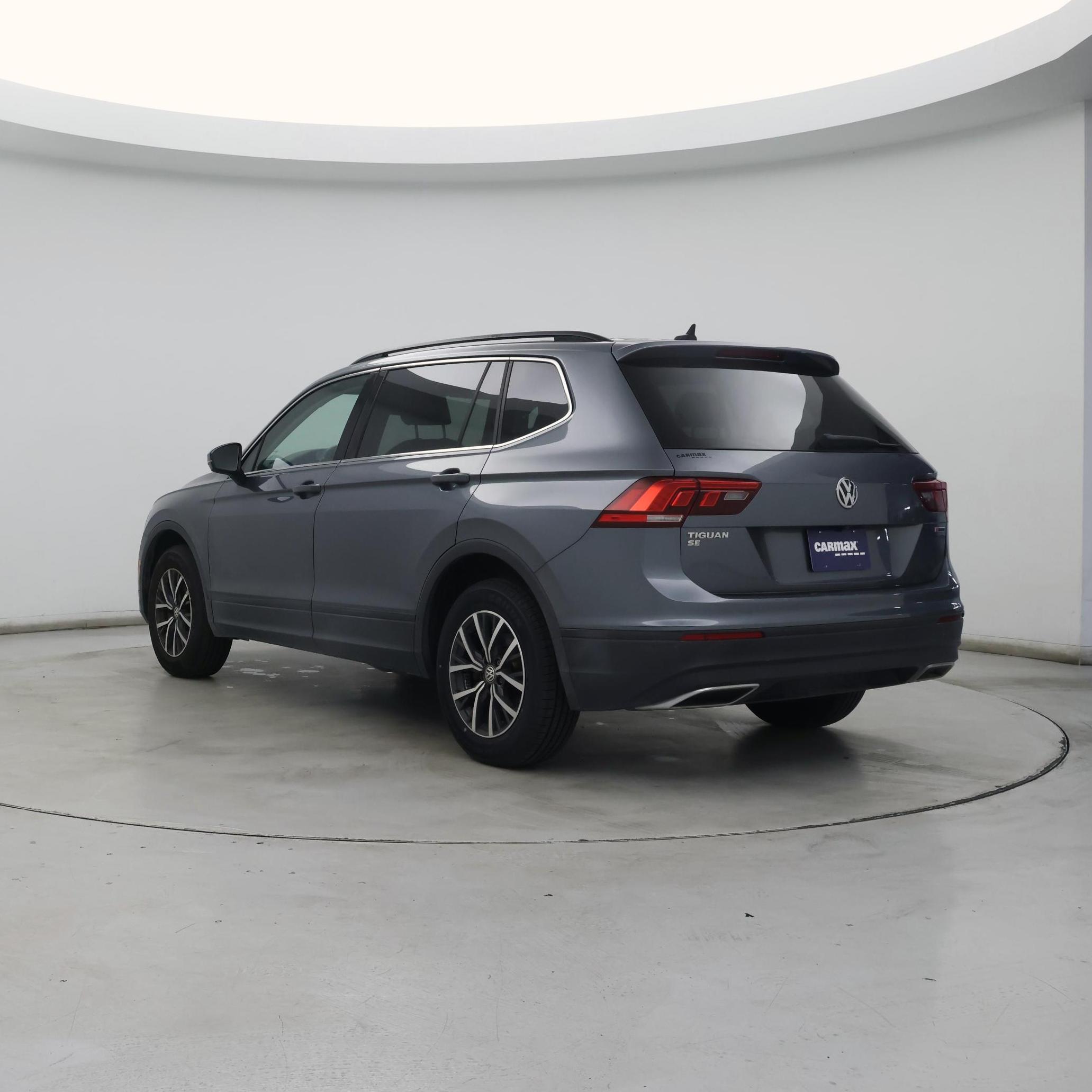 Thumbnail: 2019 Volkswagen Tiguan - 2