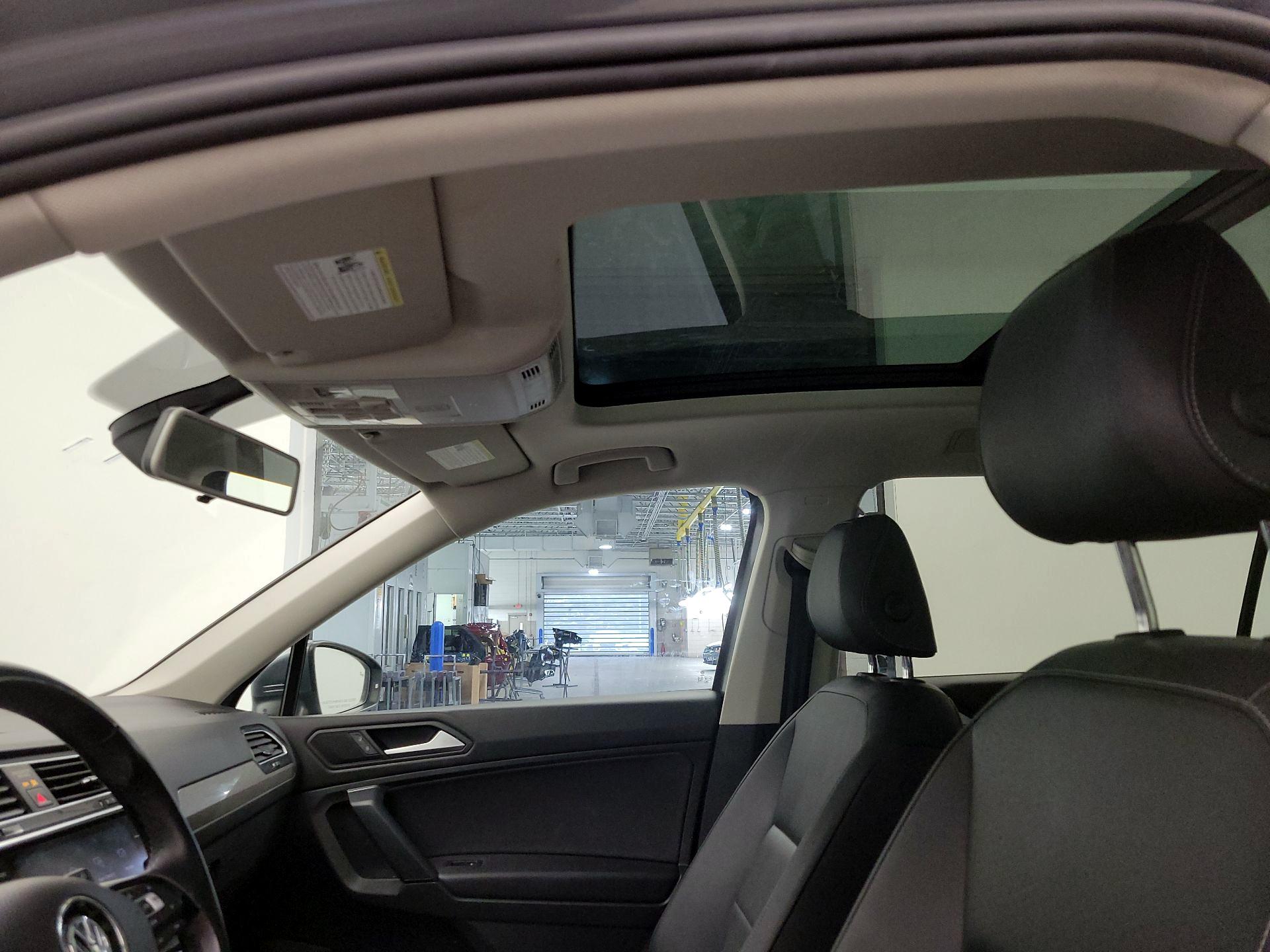 Thumbnail: 2019 Volkswagen Tiguan - 19