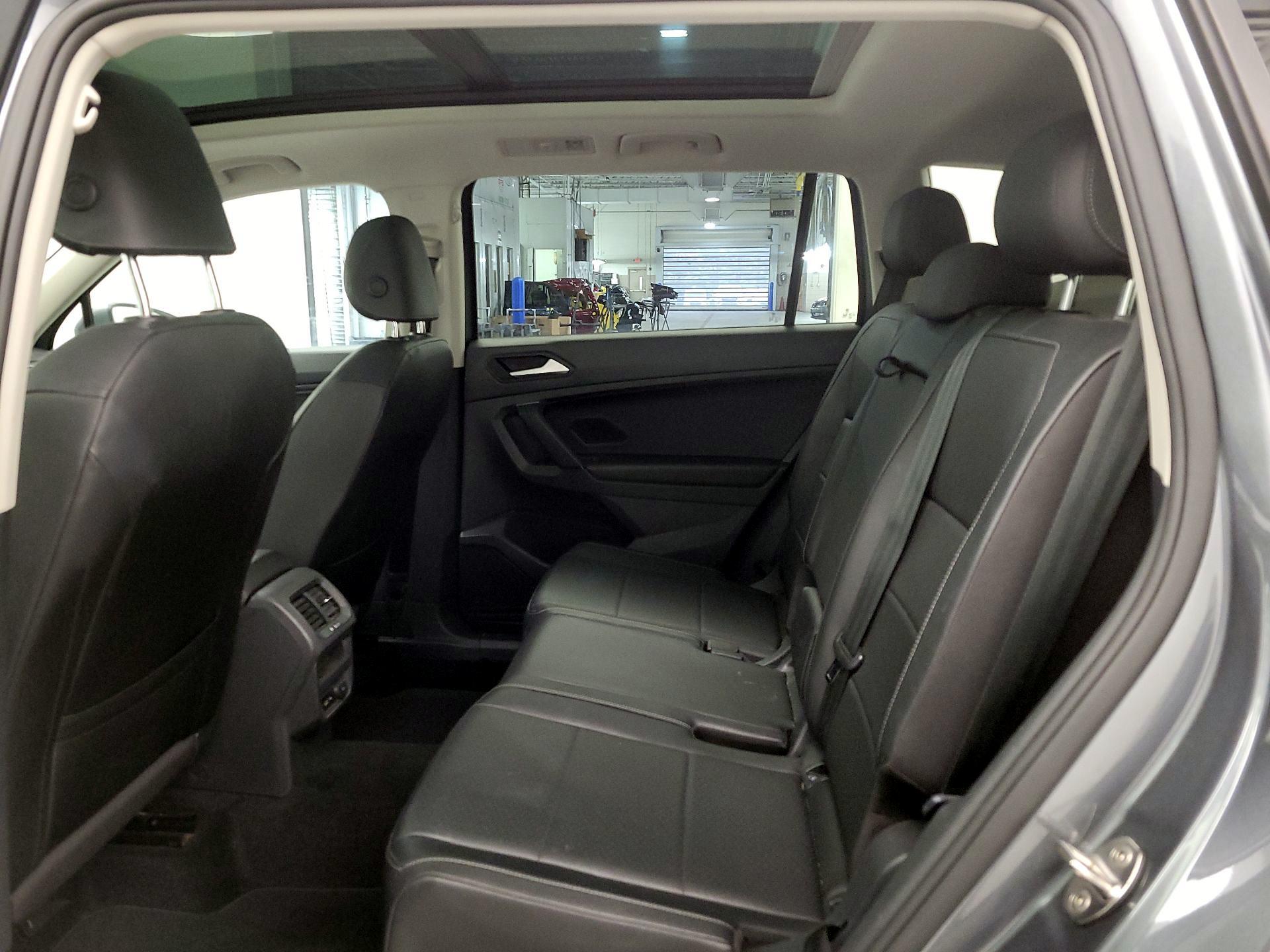 Thumbnail: 2019 Volkswagen Tiguan - 20