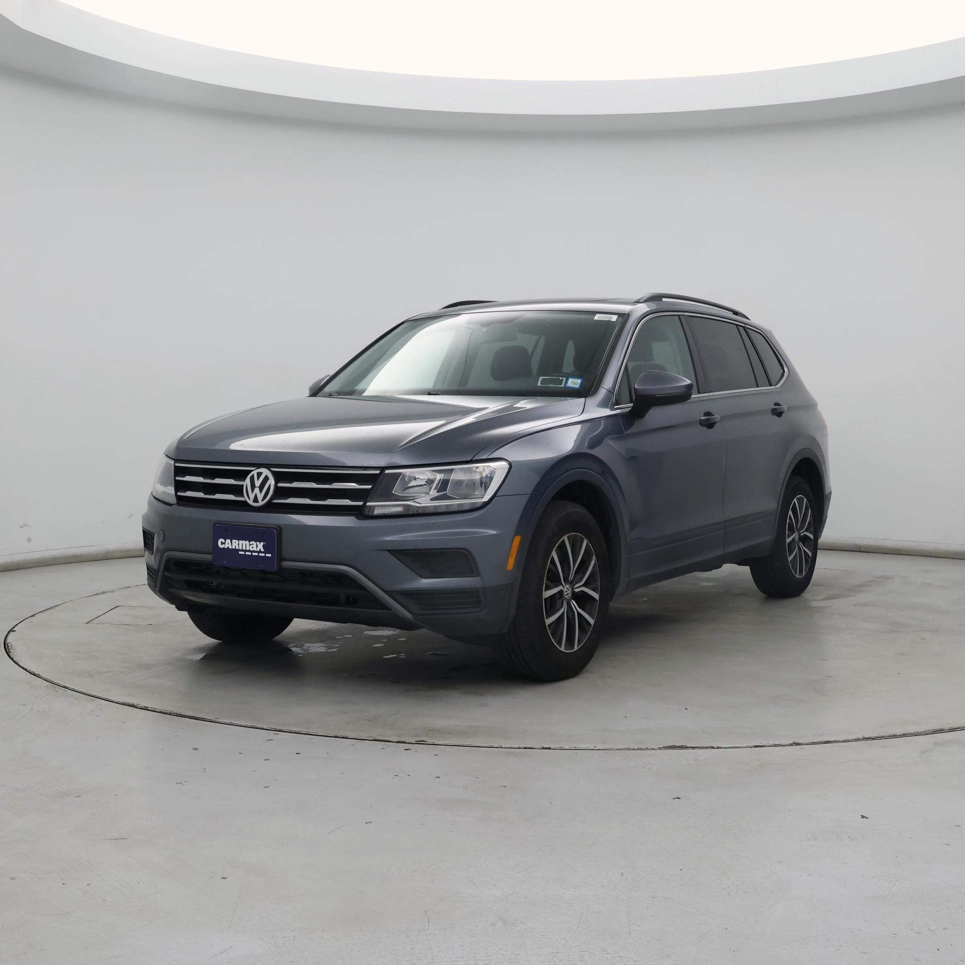 Thumbnail: 2019 Volkswagen Tiguan - 4