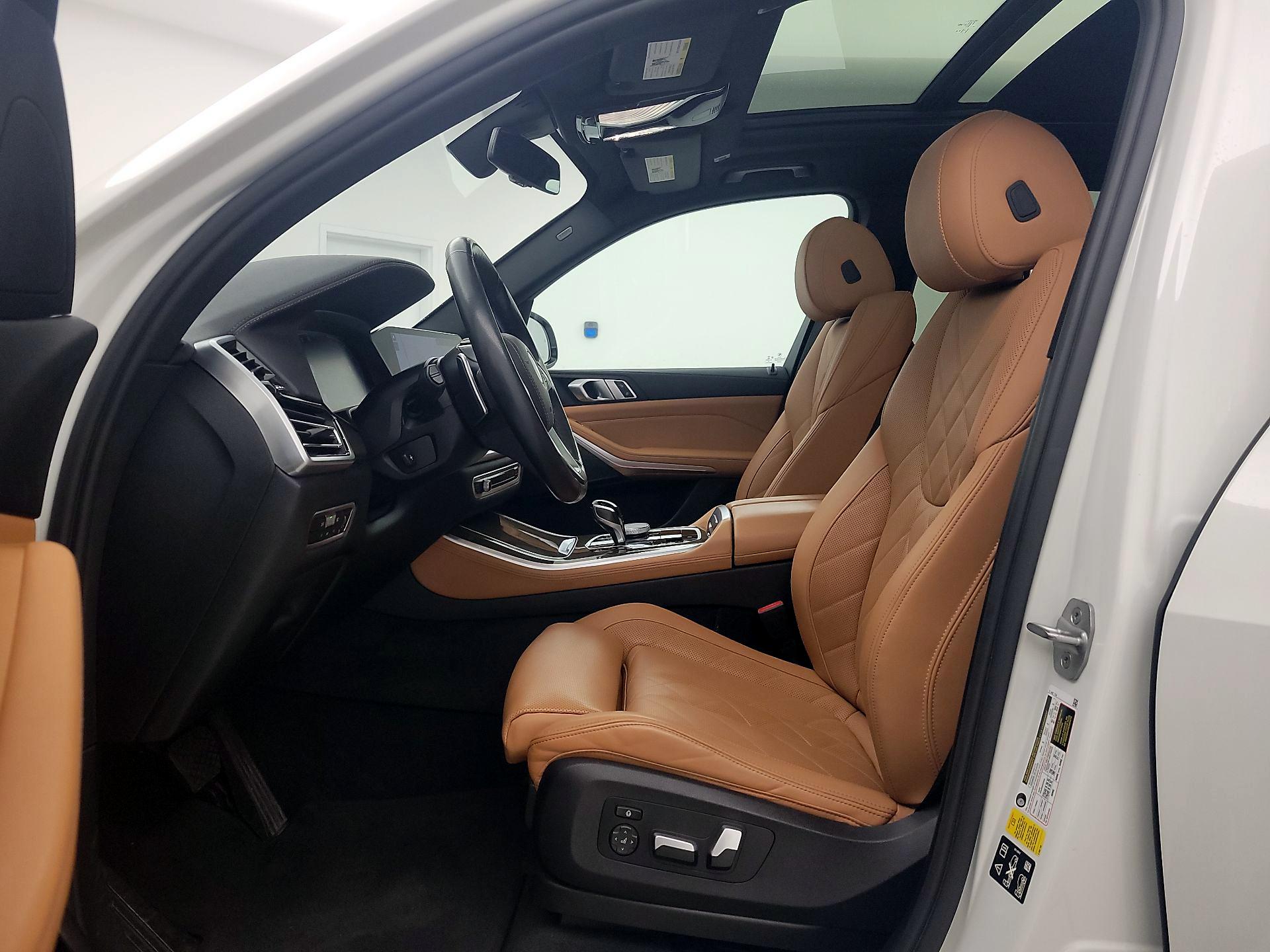 Thumbnail: 2023 BMW X5 - 11