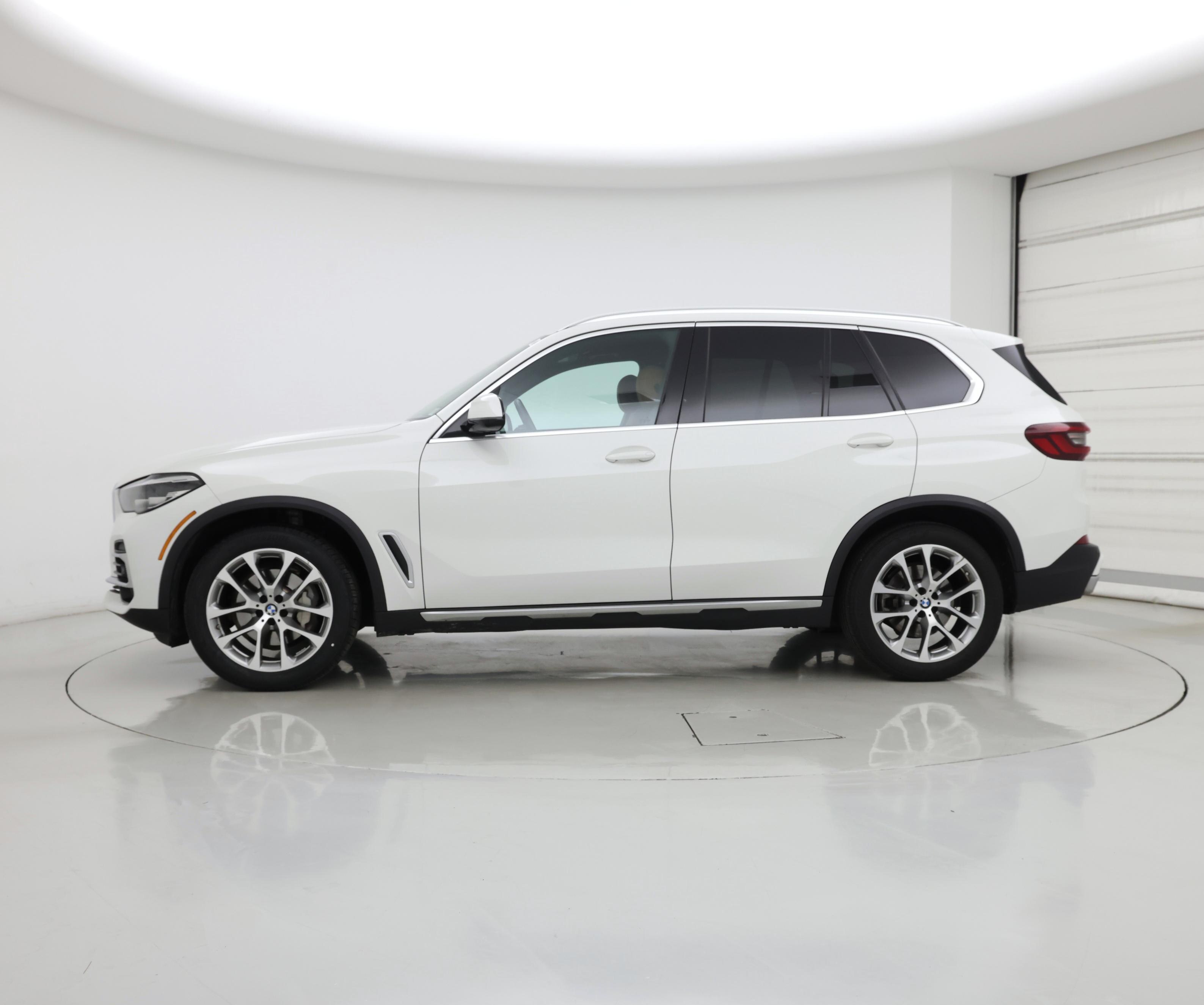 Thumbnail: 2023 BMW X5 - 3