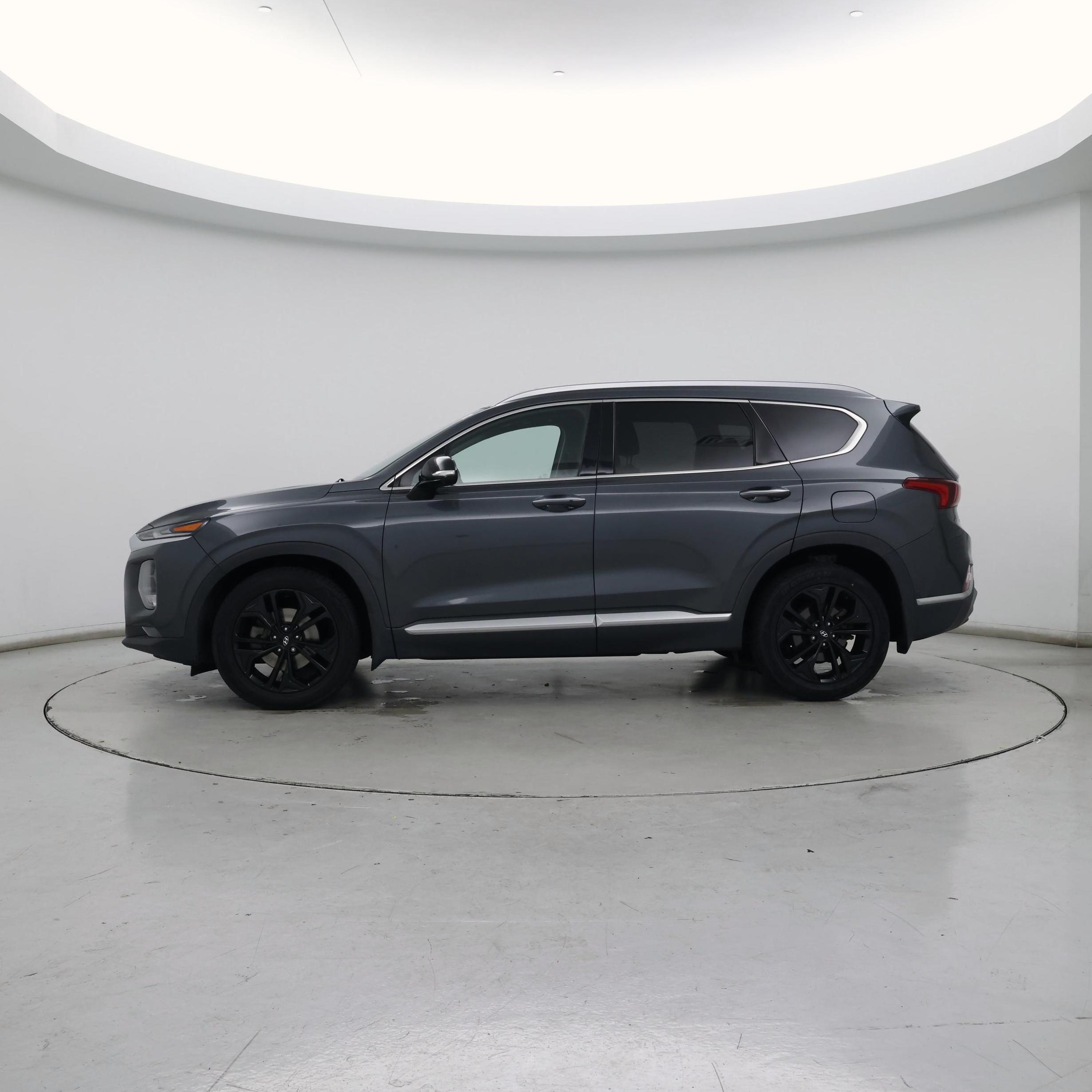 Thumbnail: 2019 Hyundai Santa Fe - 3