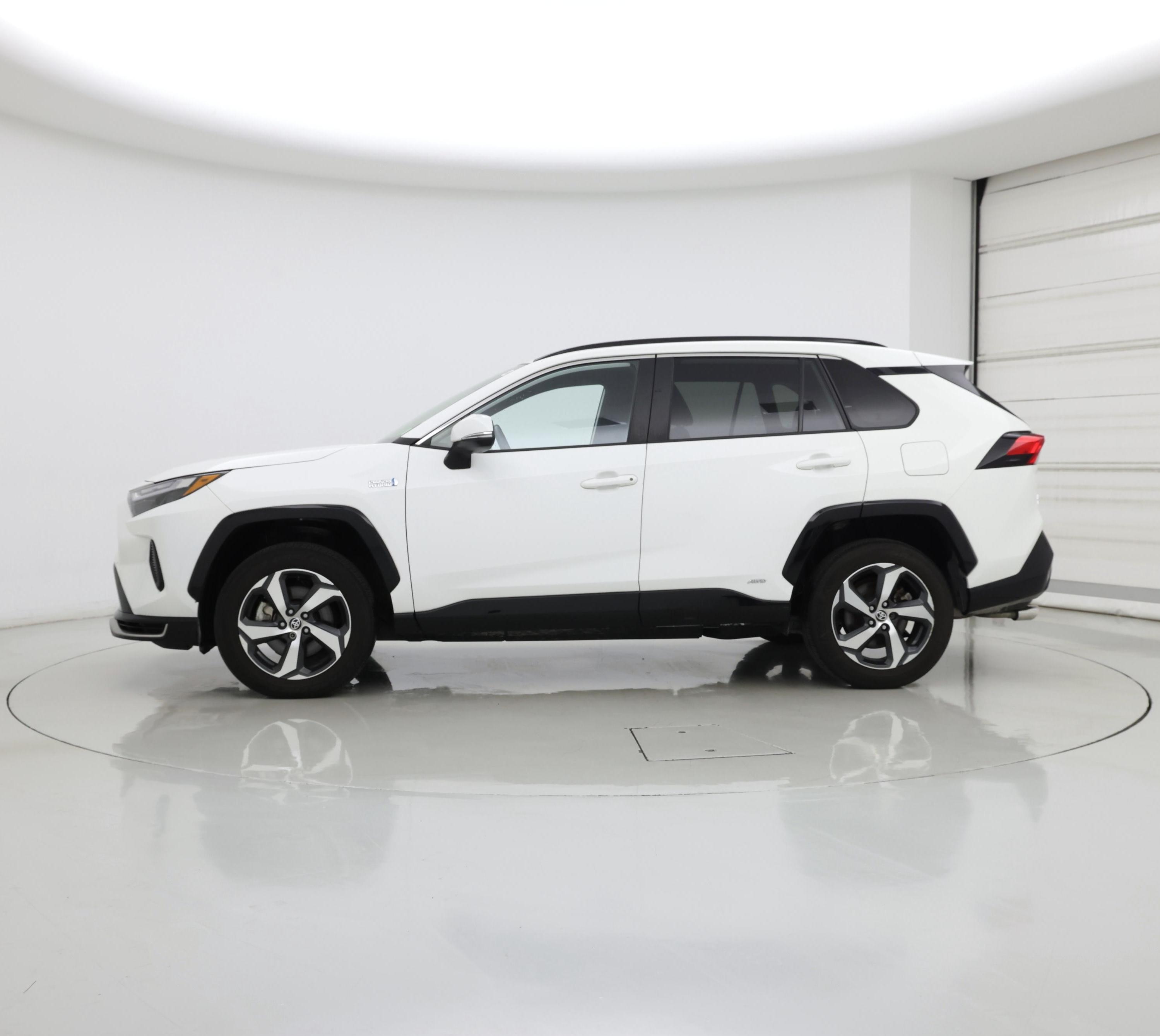 Thumbnail: 2022 Toyota RAV4 - 3