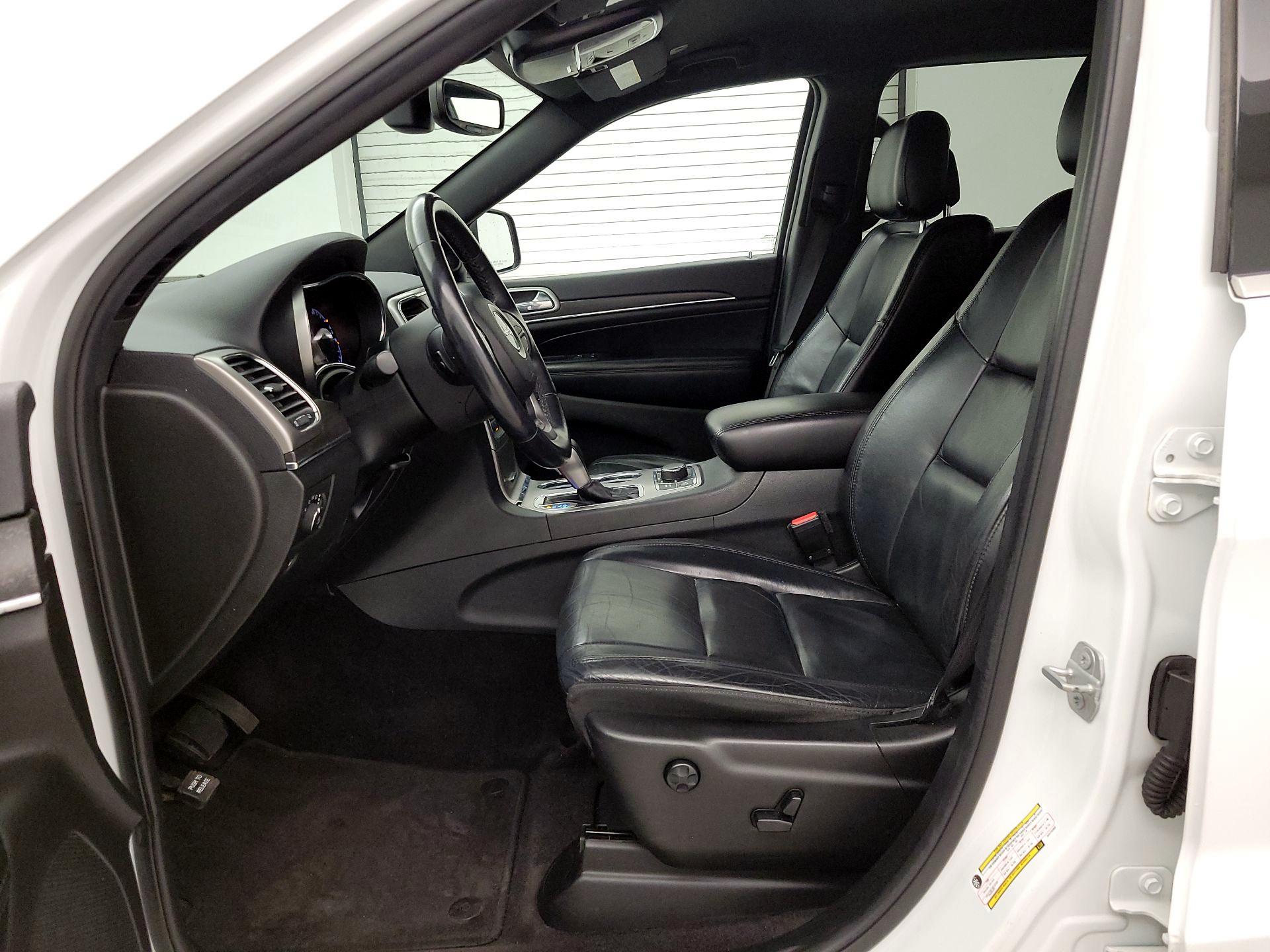 Thumbnail: 2018 Jeep Grand Cherokee - 11