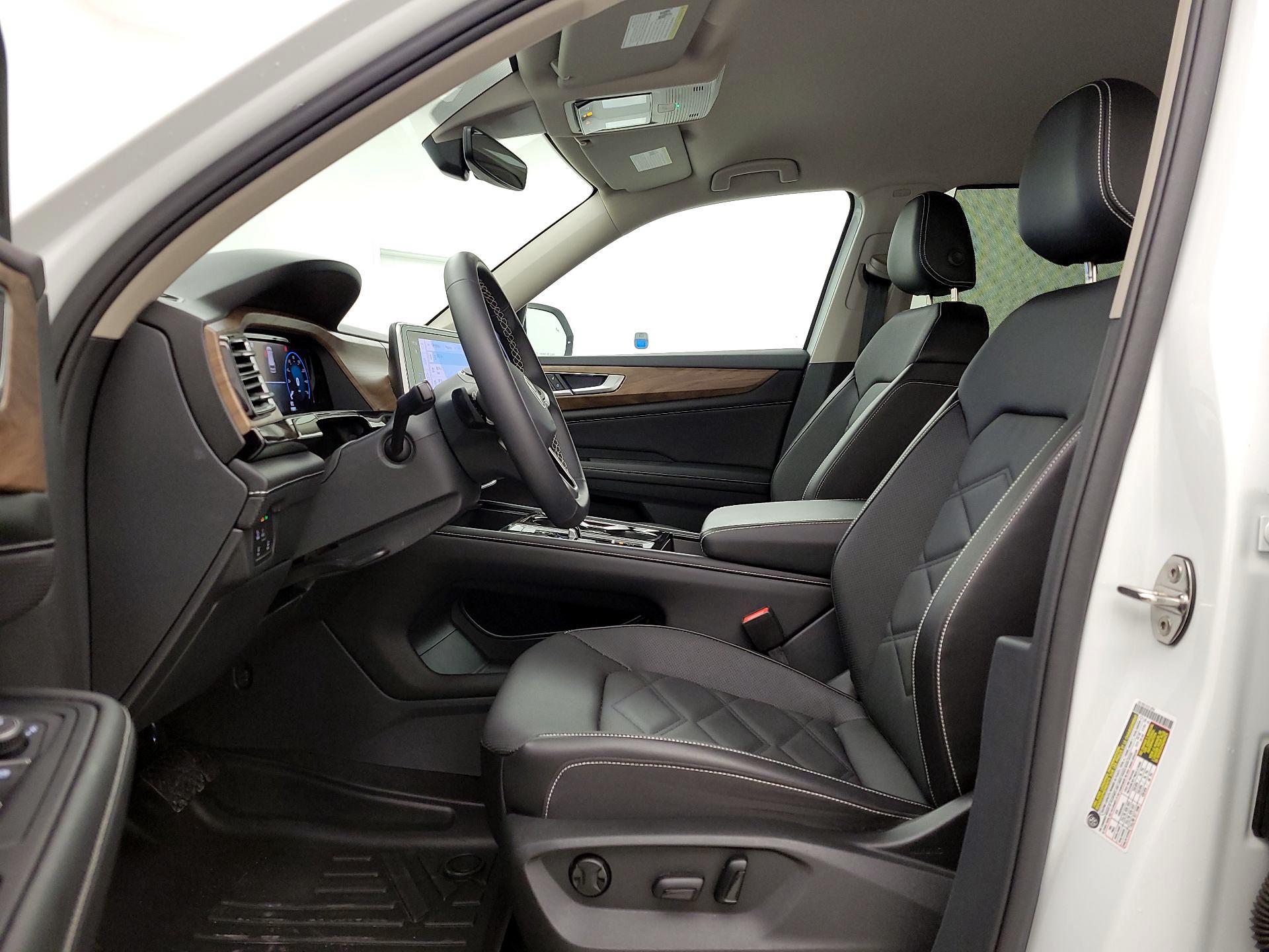 Thumbnail: 2024 Volkswagen Atlas - 11