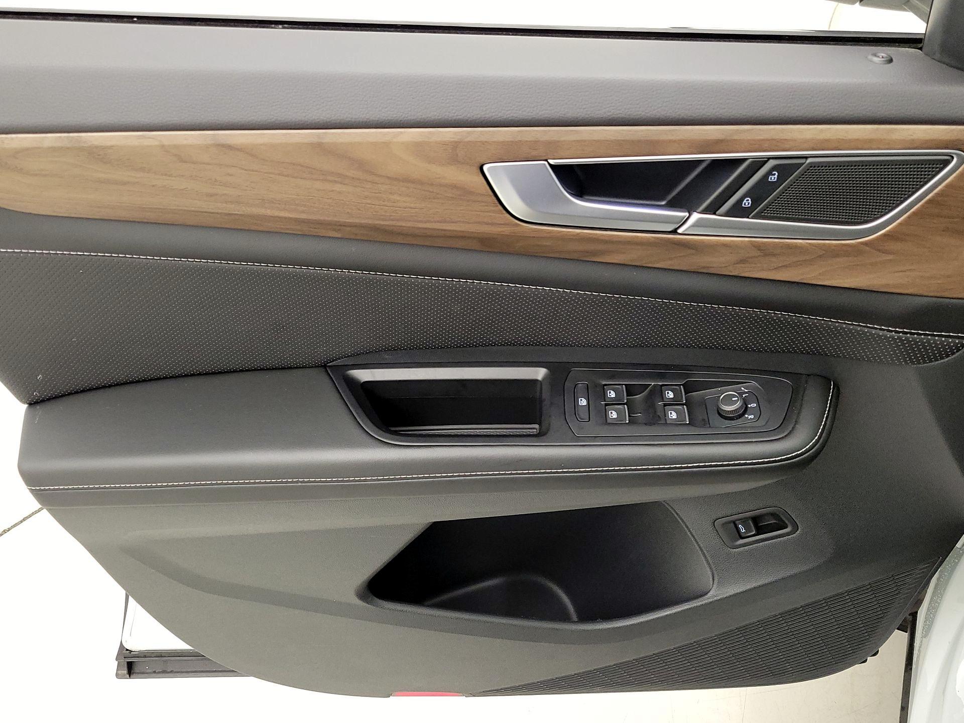 Thumbnail: 2024 Volkswagen Atlas - 12