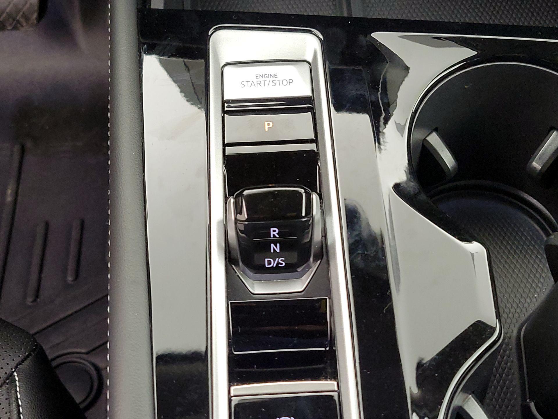 Thumbnail: 2024 Volkswagen Atlas - 17