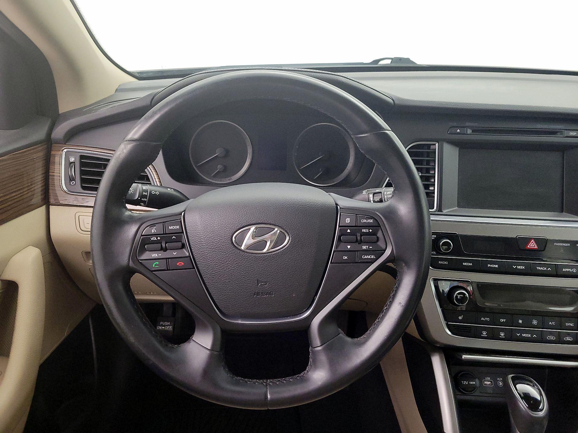 Thumbnail: 2017 Hyundai Sonata - 10