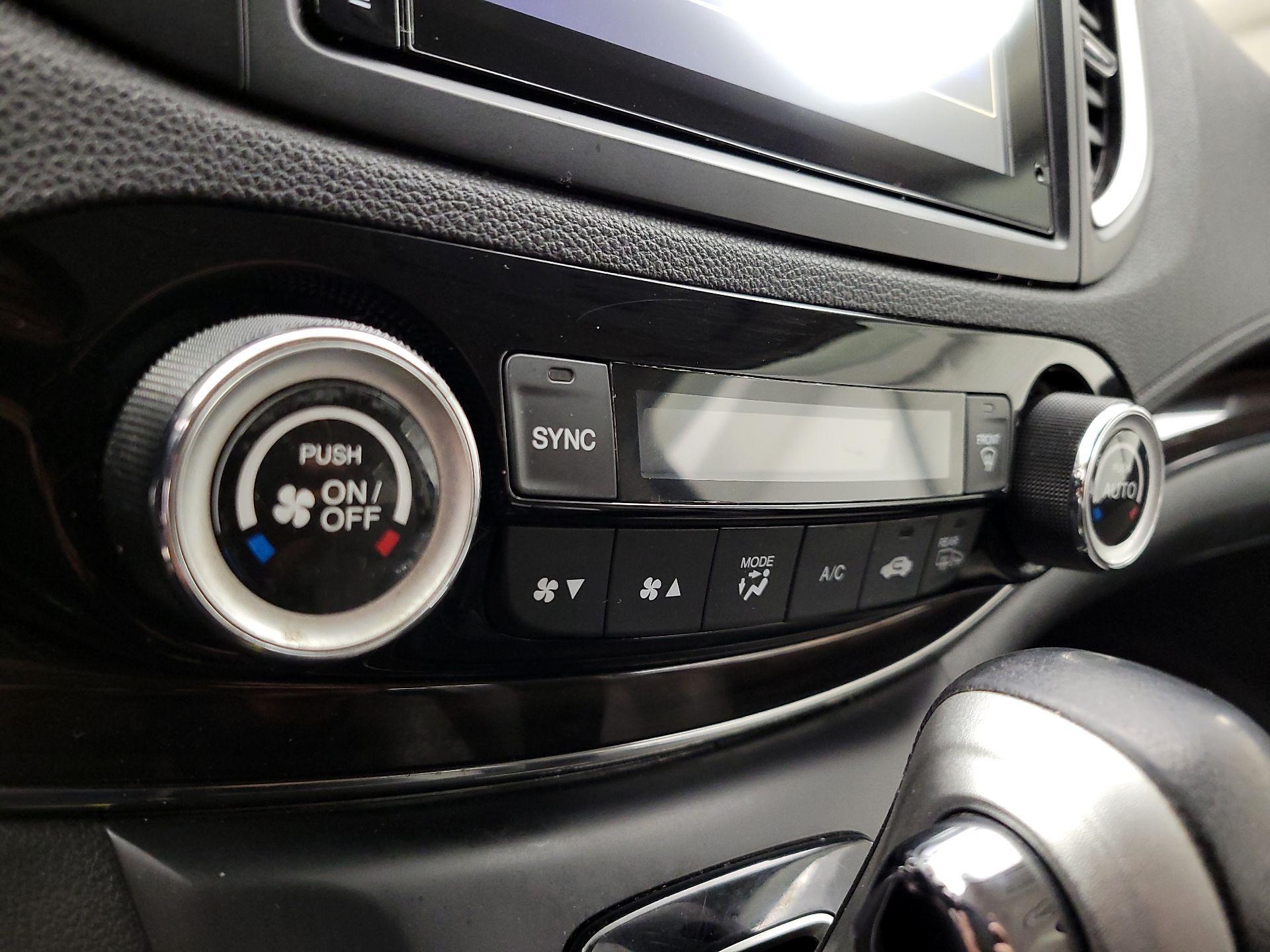 Thumbnail: 2015 Honda CR-V - 16