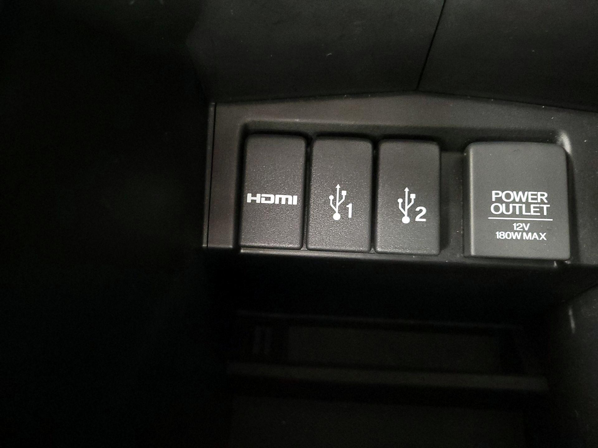 Thumbnail: 2015 Honda CR-V - 18