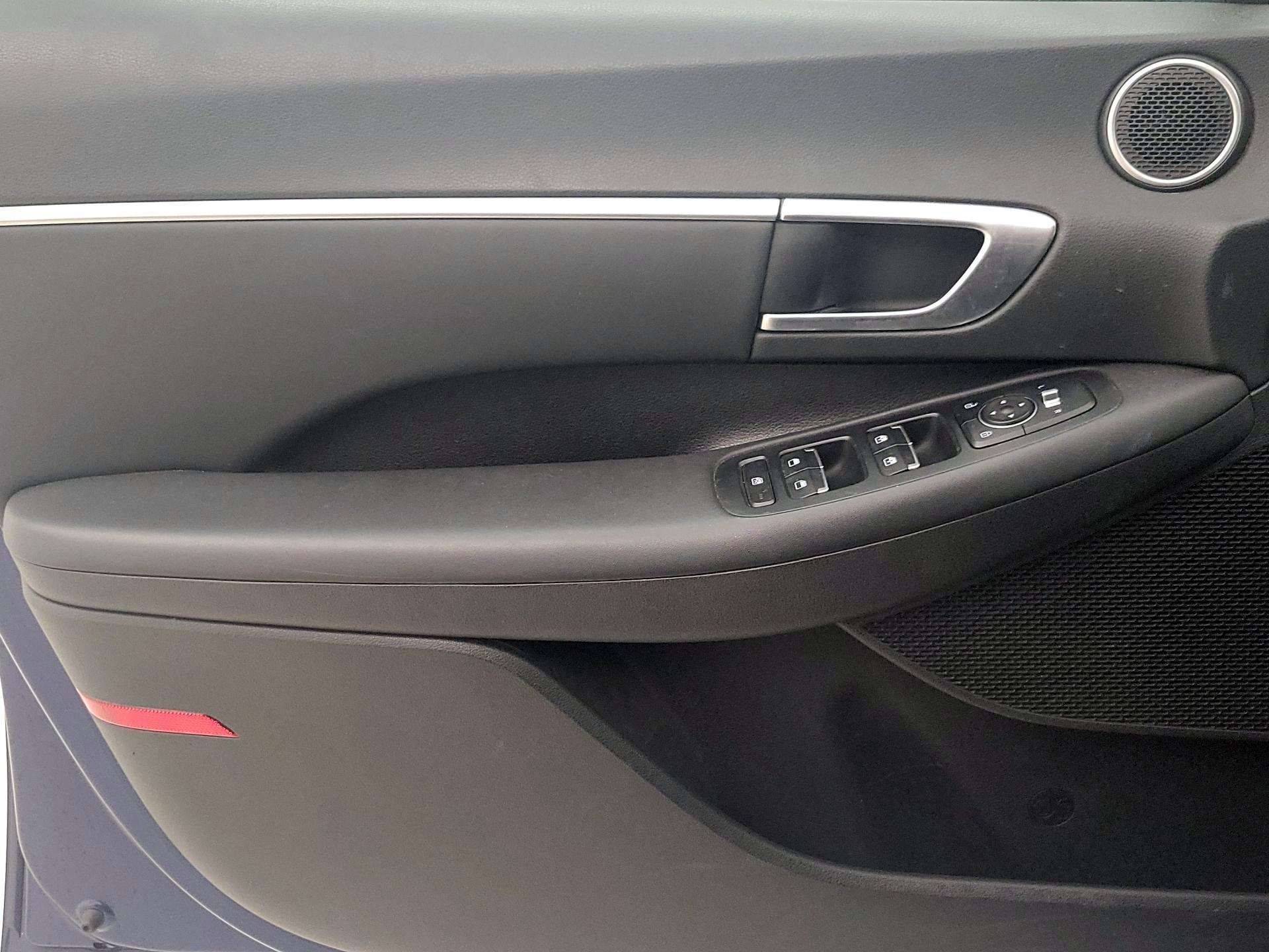 Thumbnail: 2020 Hyundai Sonata - 12