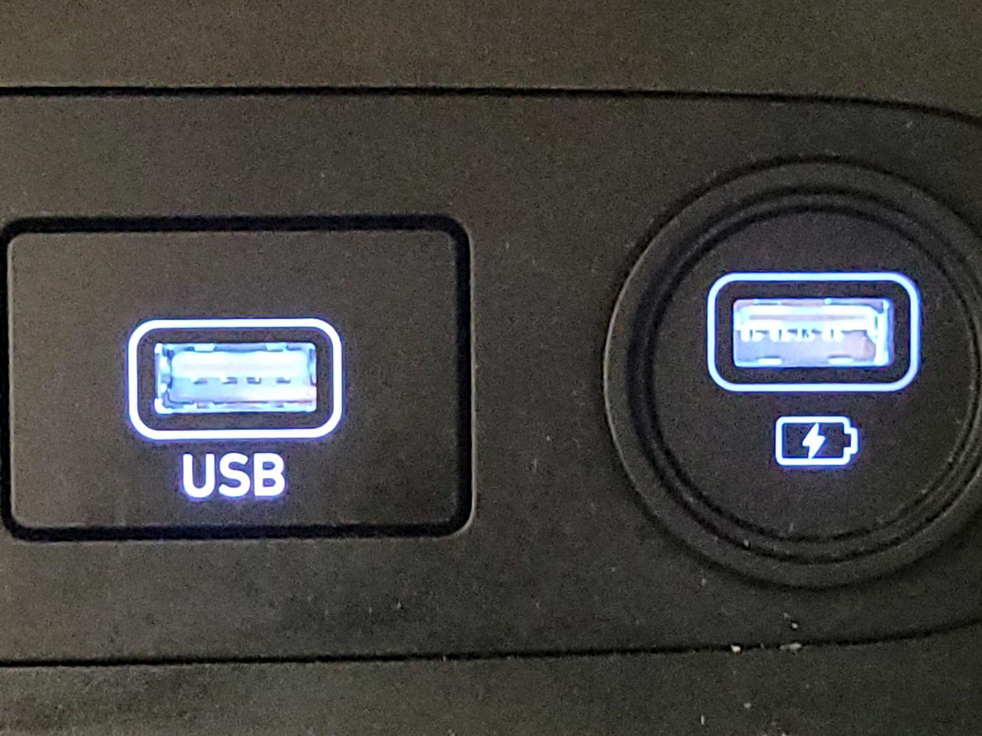 Thumbnail: 2020 Hyundai Sonata - 18