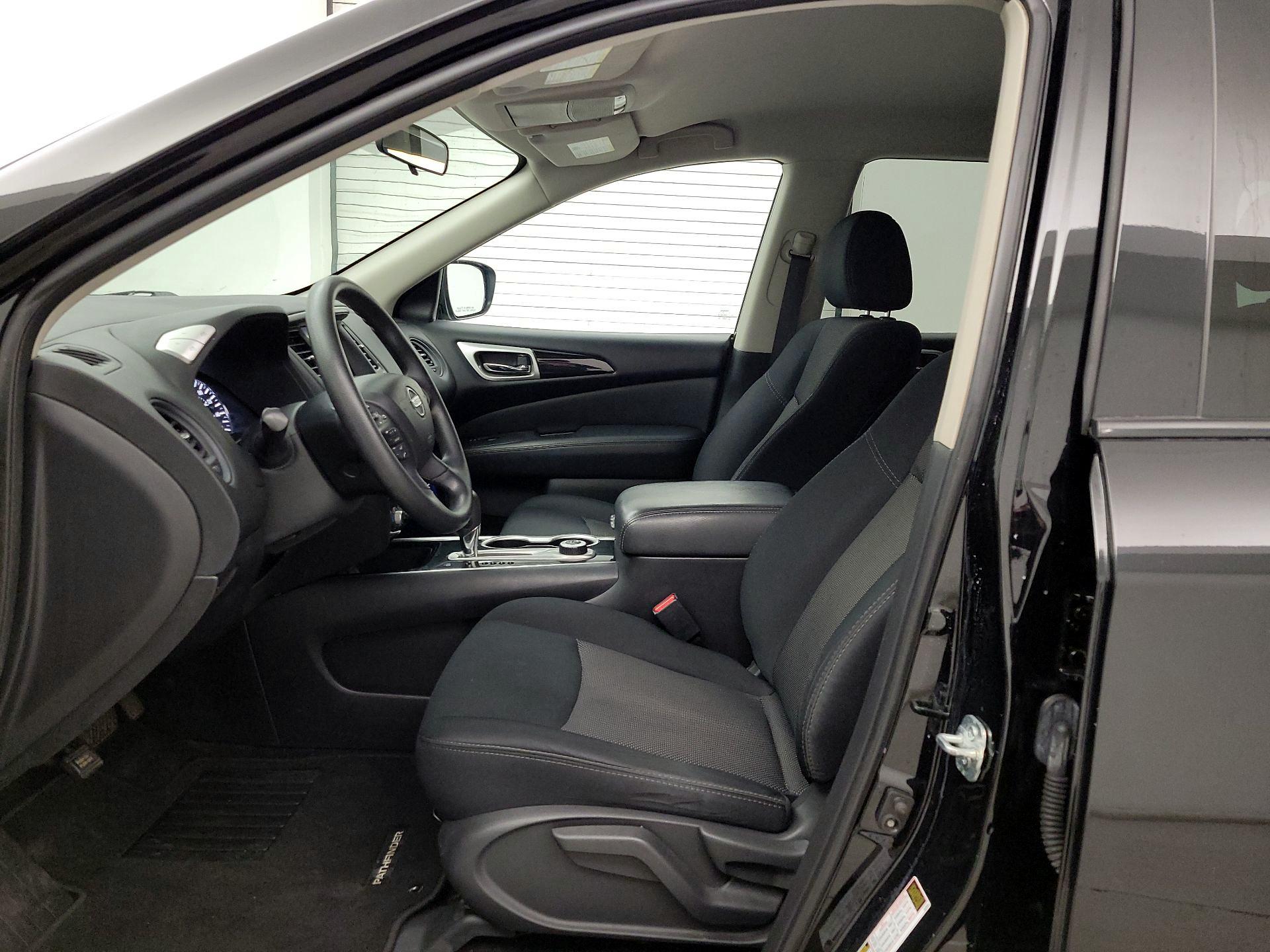 Thumbnail: 2018 Nissan Pathfinder - 11