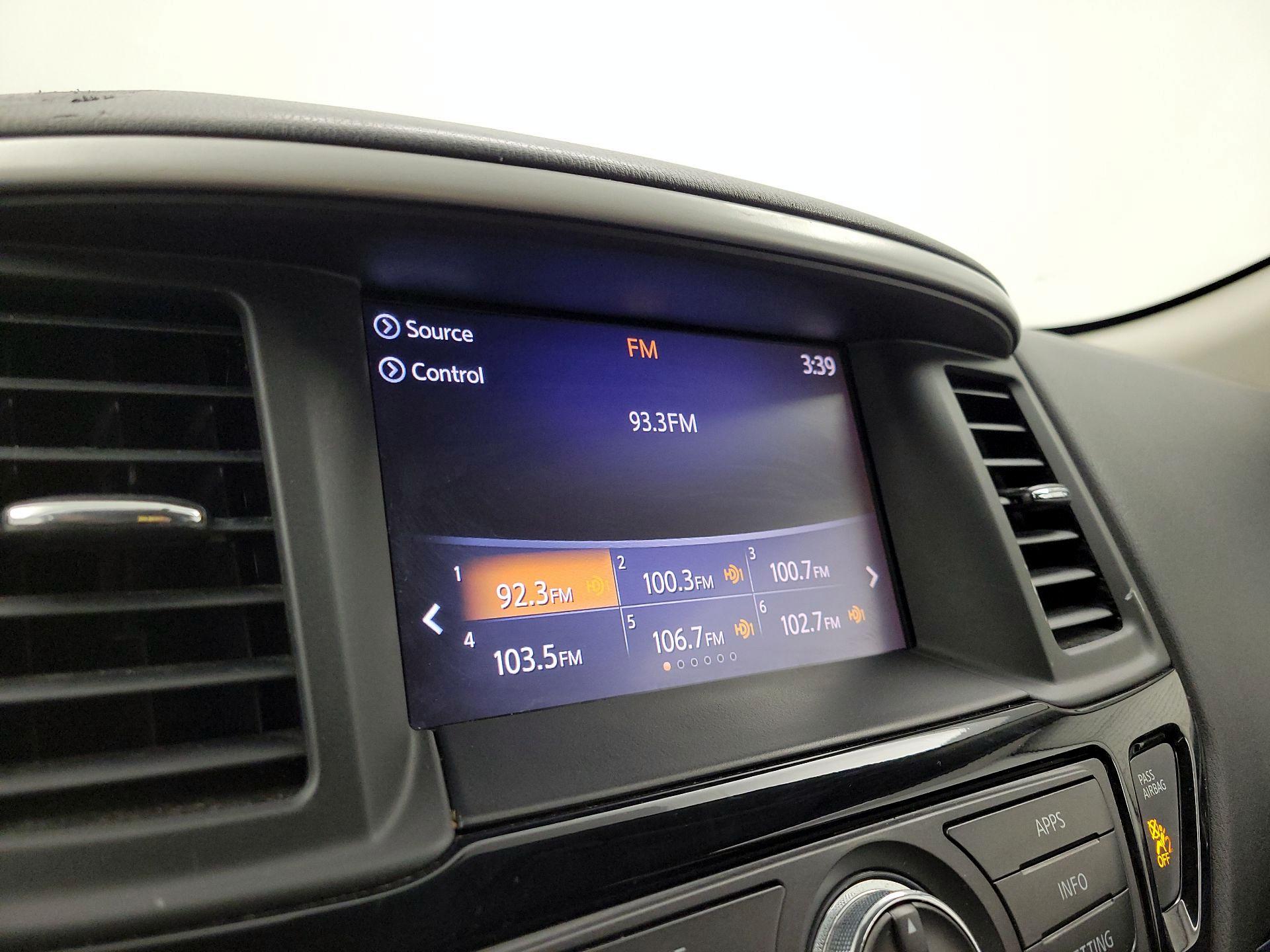 Thumbnail: 2018 Nissan Pathfinder - 15