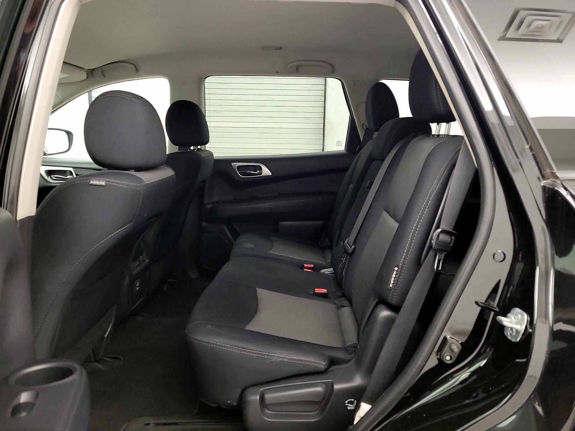 Thumbnail: 2018 Nissan Pathfinder - 19