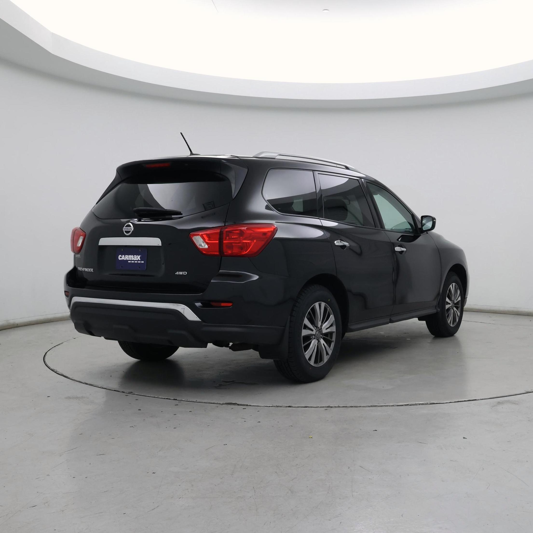 Thumbnail: 2018 Nissan Pathfinder - 8