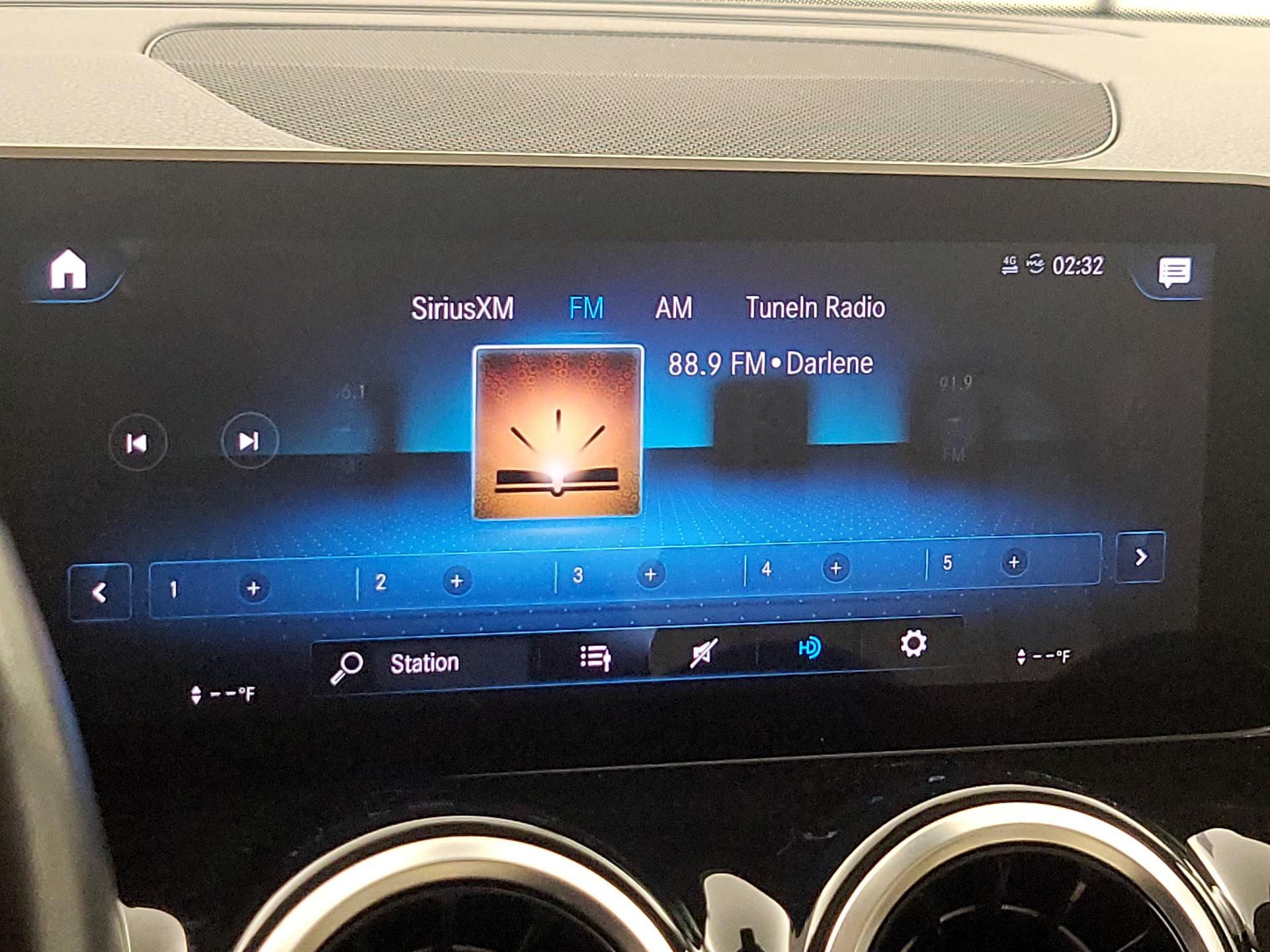 Thumbnail: 2020 Mercedes-Benz GLB - 15