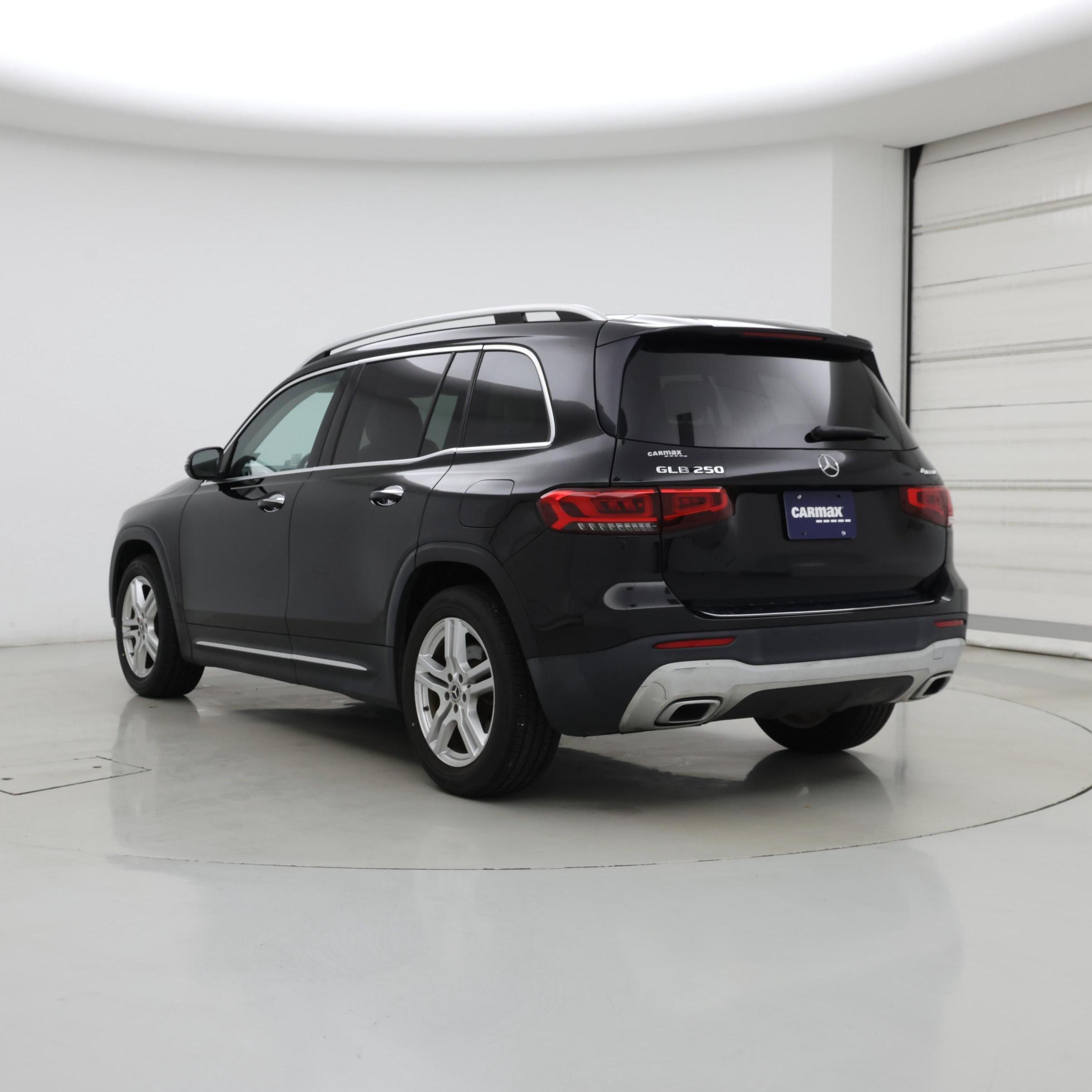 Thumbnail: 2020 Mercedes-Benz GLB - 2