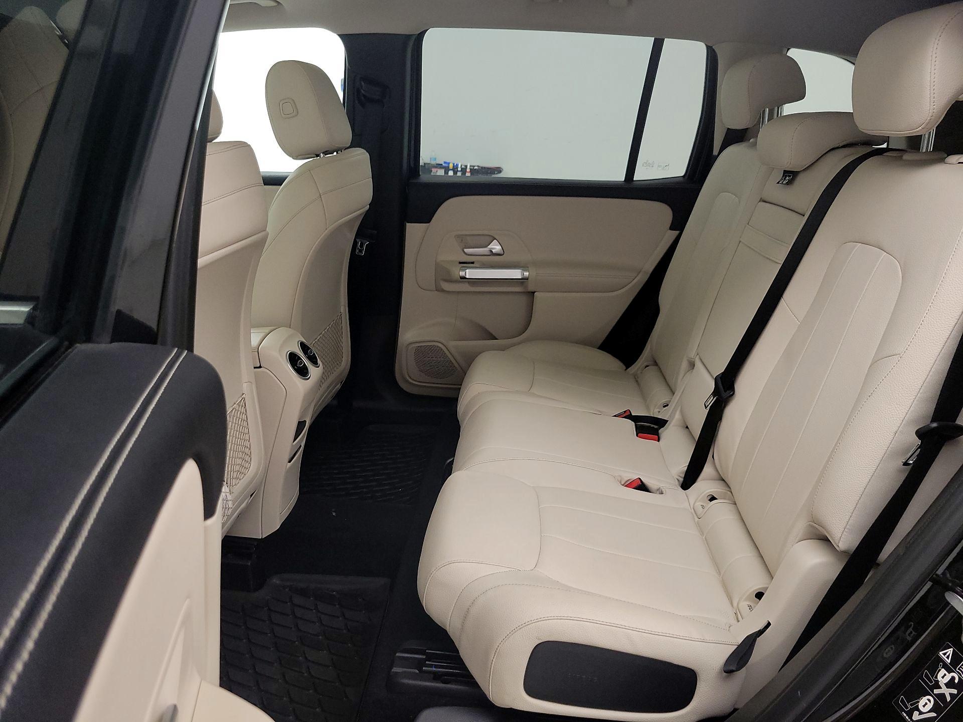 Thumbnail: 2020 Mercedes-Benz GLB - 20