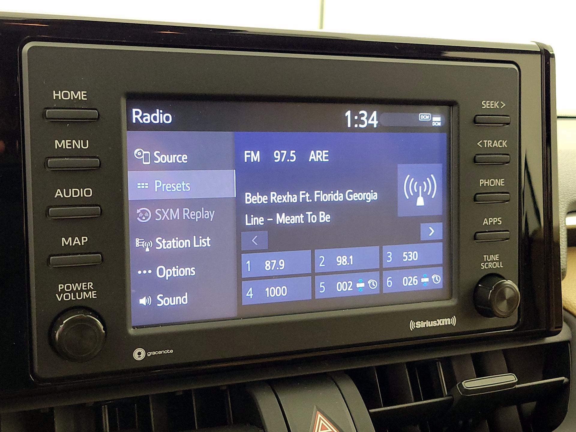 Thumbnail: 2020 Toyota RAV4 - 15