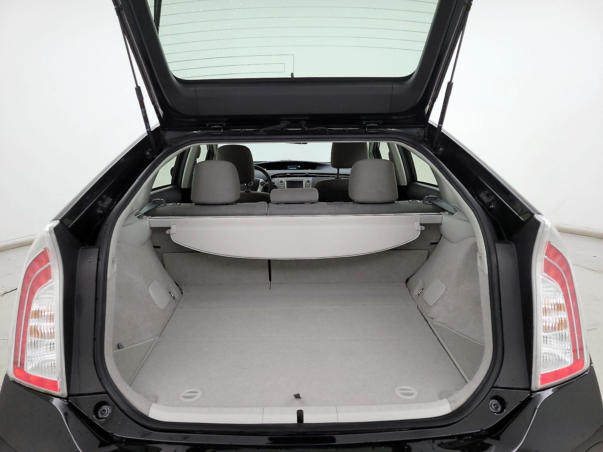 Thumbnail: 2015 Toyota Prius - 19