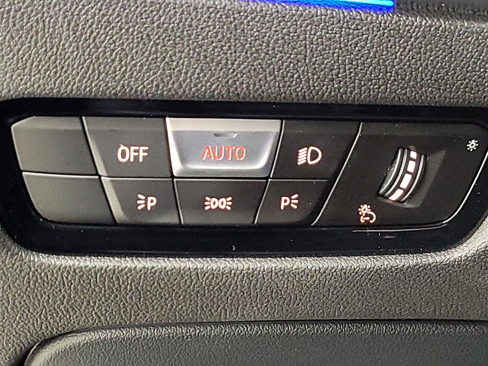 Thumbnail: 2021 BMW 3 Series - 13