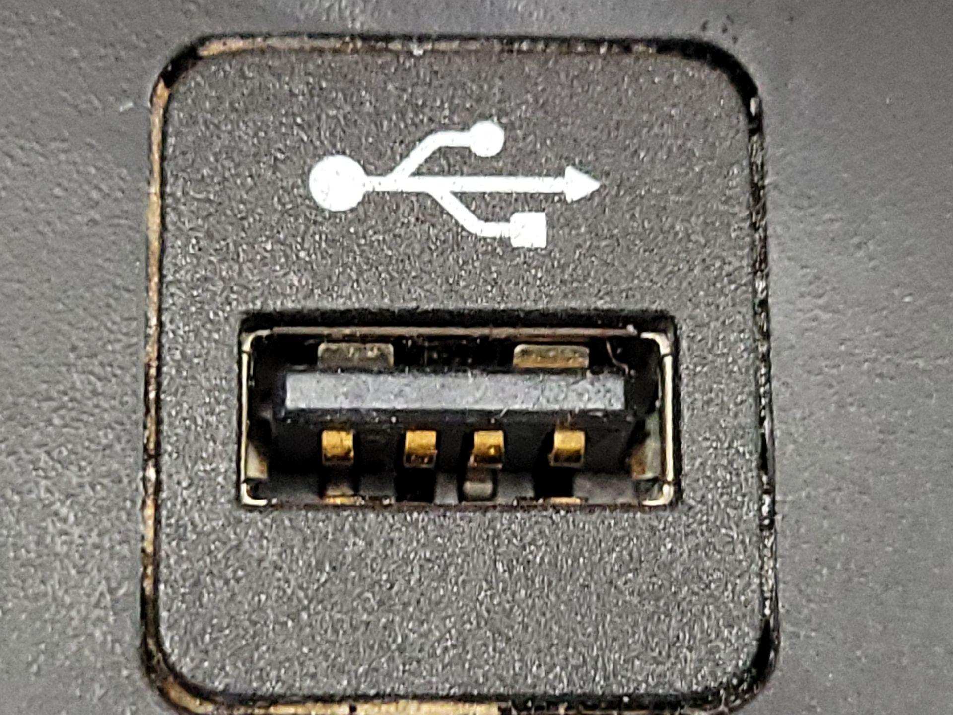 Thumbnail: 2021 BMW 3 Series - 19