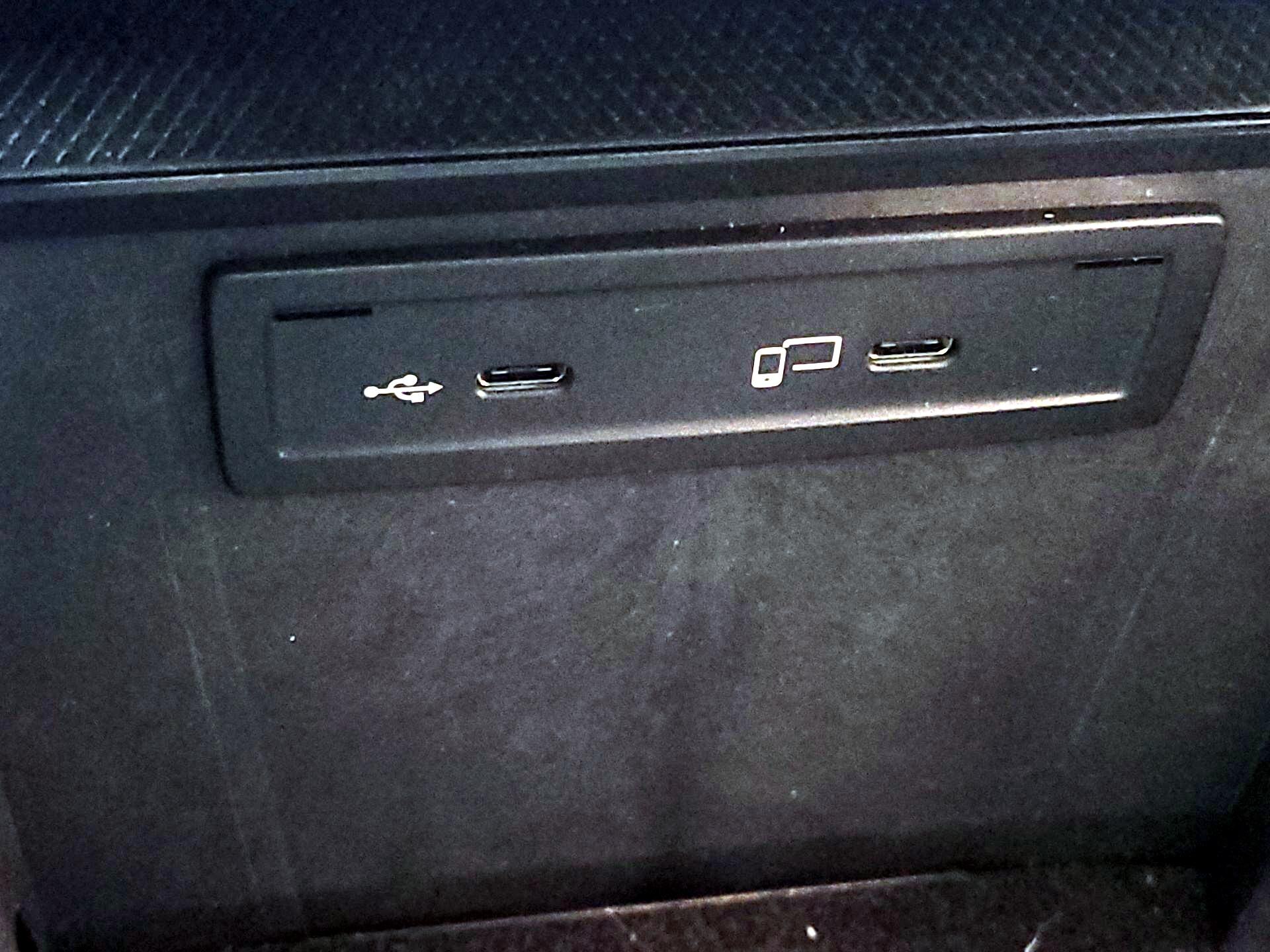 Thumbnail: 2020 Mercedes-Benz GLC - 18