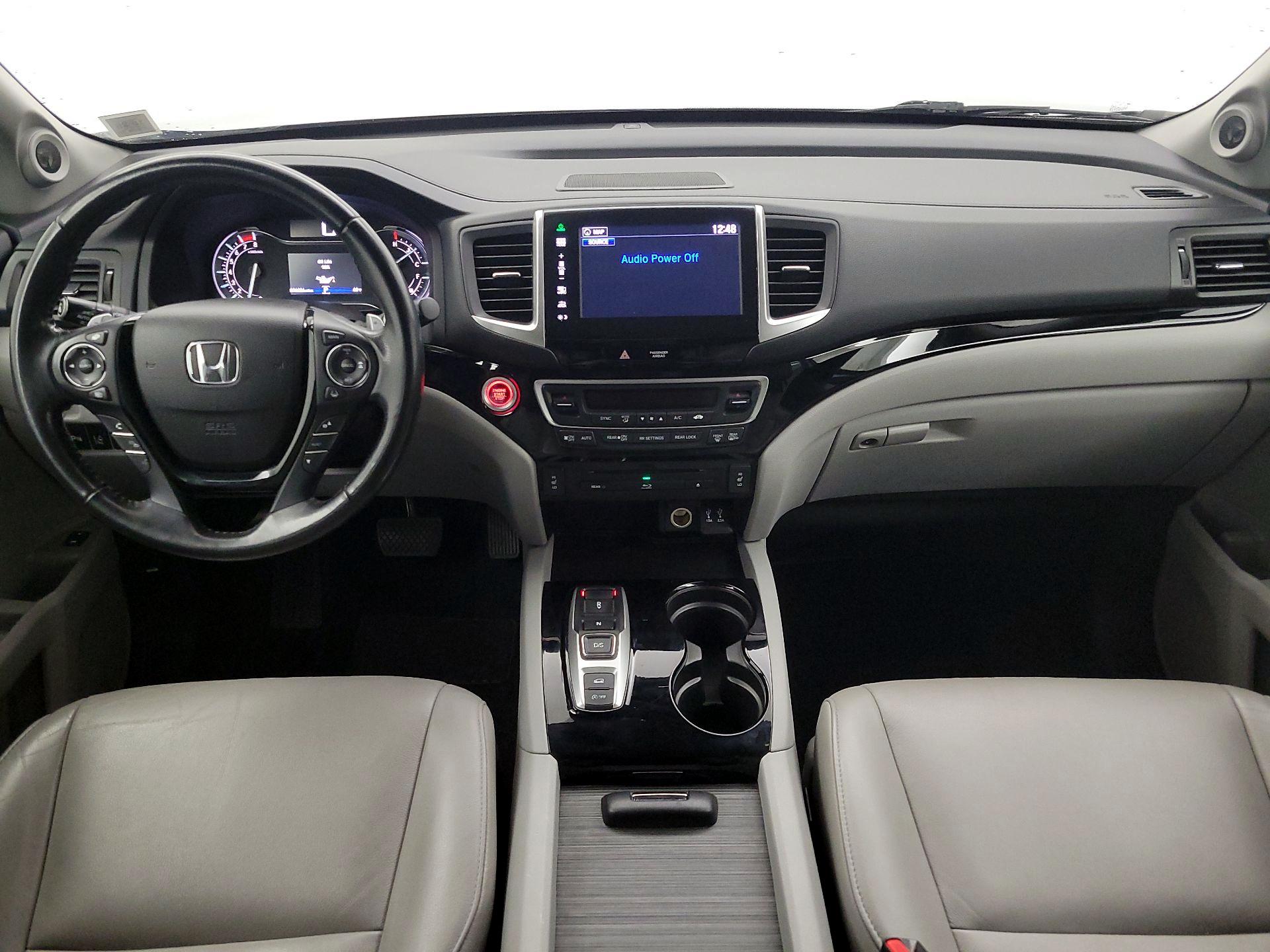 Thumbnail: 2016 Honda Pilot - 9