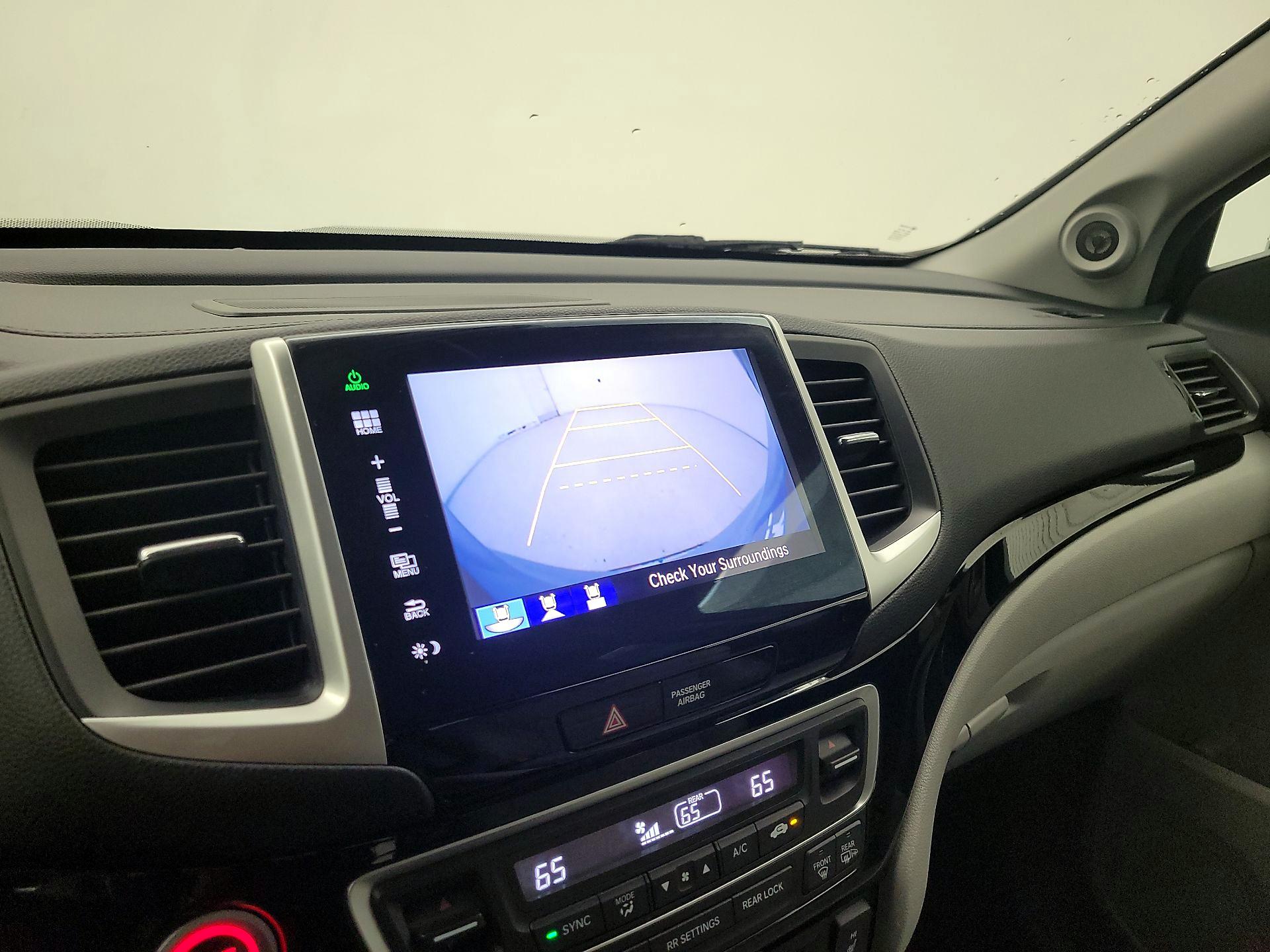 Thumbnail: 2016 Honda Pilot - 15