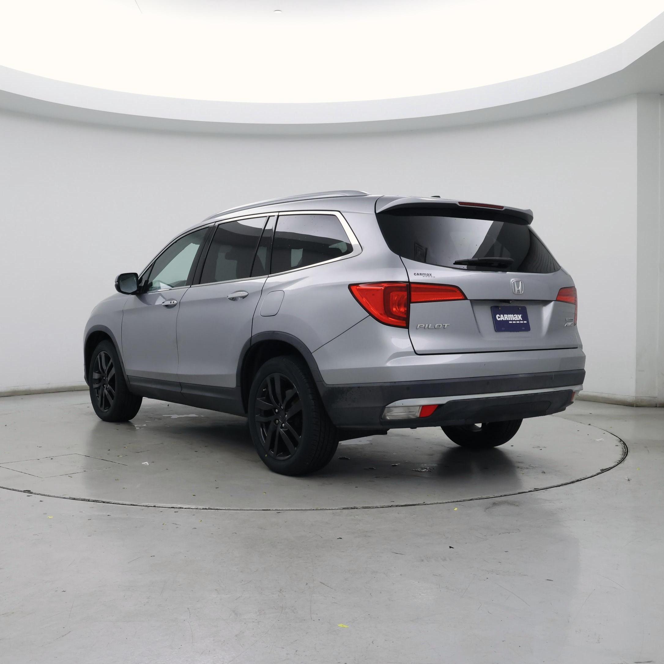 Thumbnail: 2016 Honda Pilot - 2