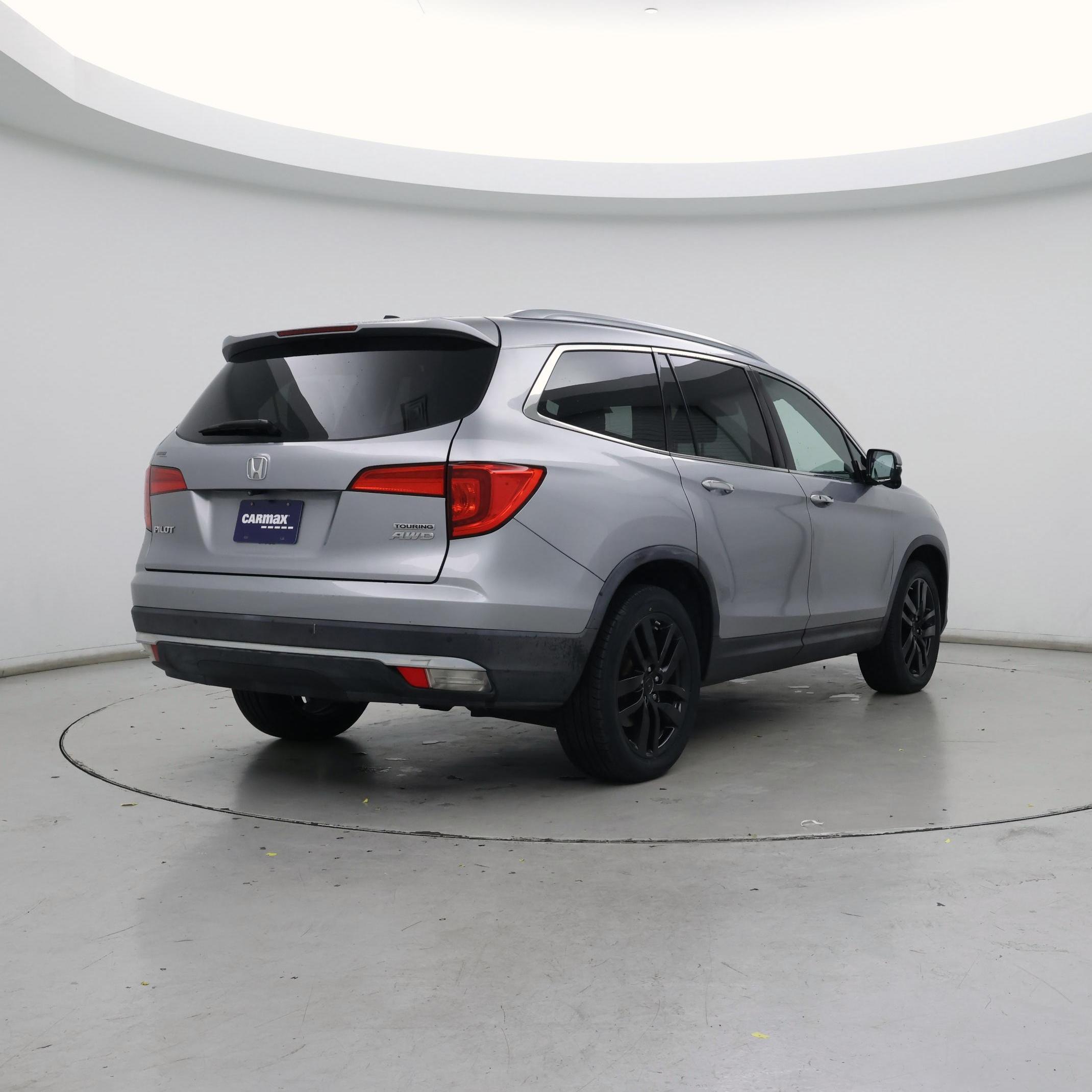 Thumbnail: 2016 Honda Pilot - 8