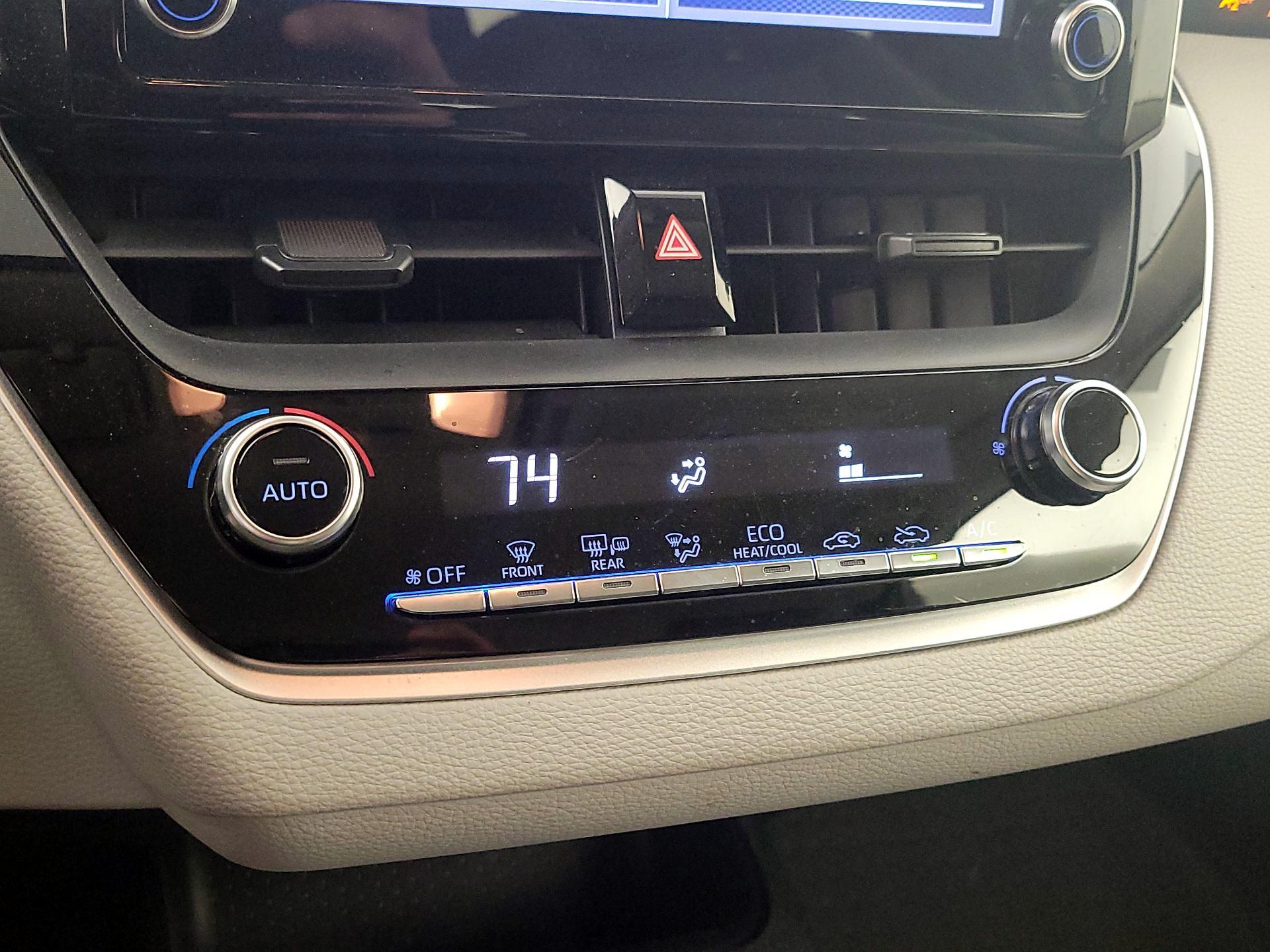 Thumbnail: 2020 Toyota Corolla - 16