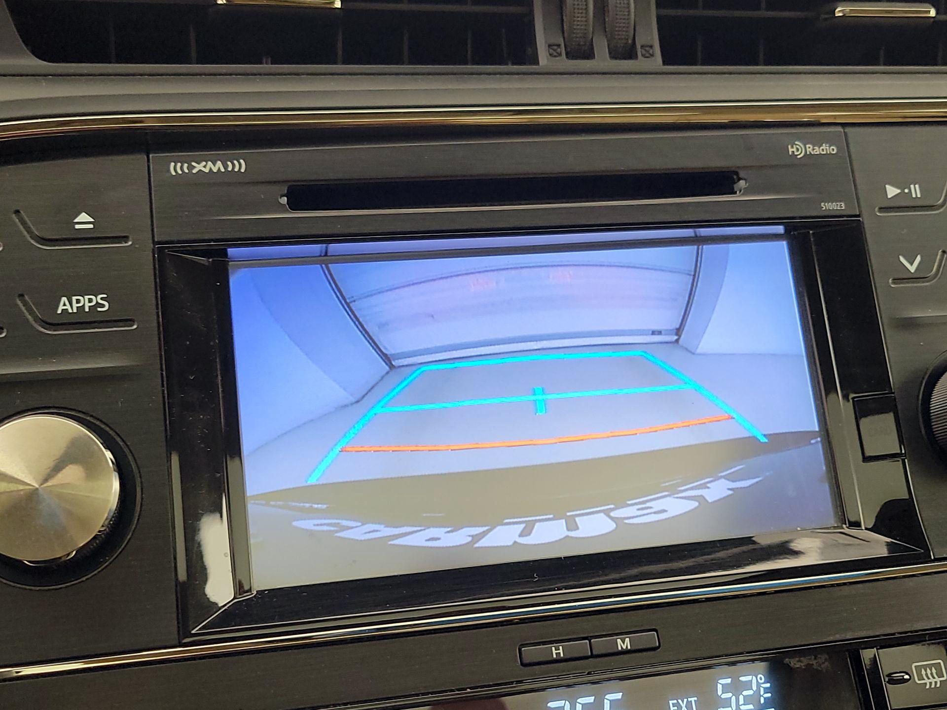 Thumbnail: 2015 Toyota Avalon - 15